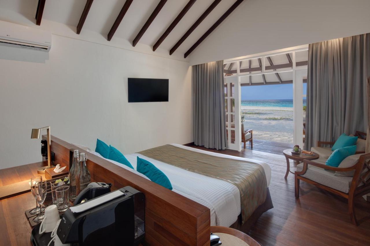 Deluxe Sunset Beach Villa Sunset Cruise & Non Motorized Water Sports 