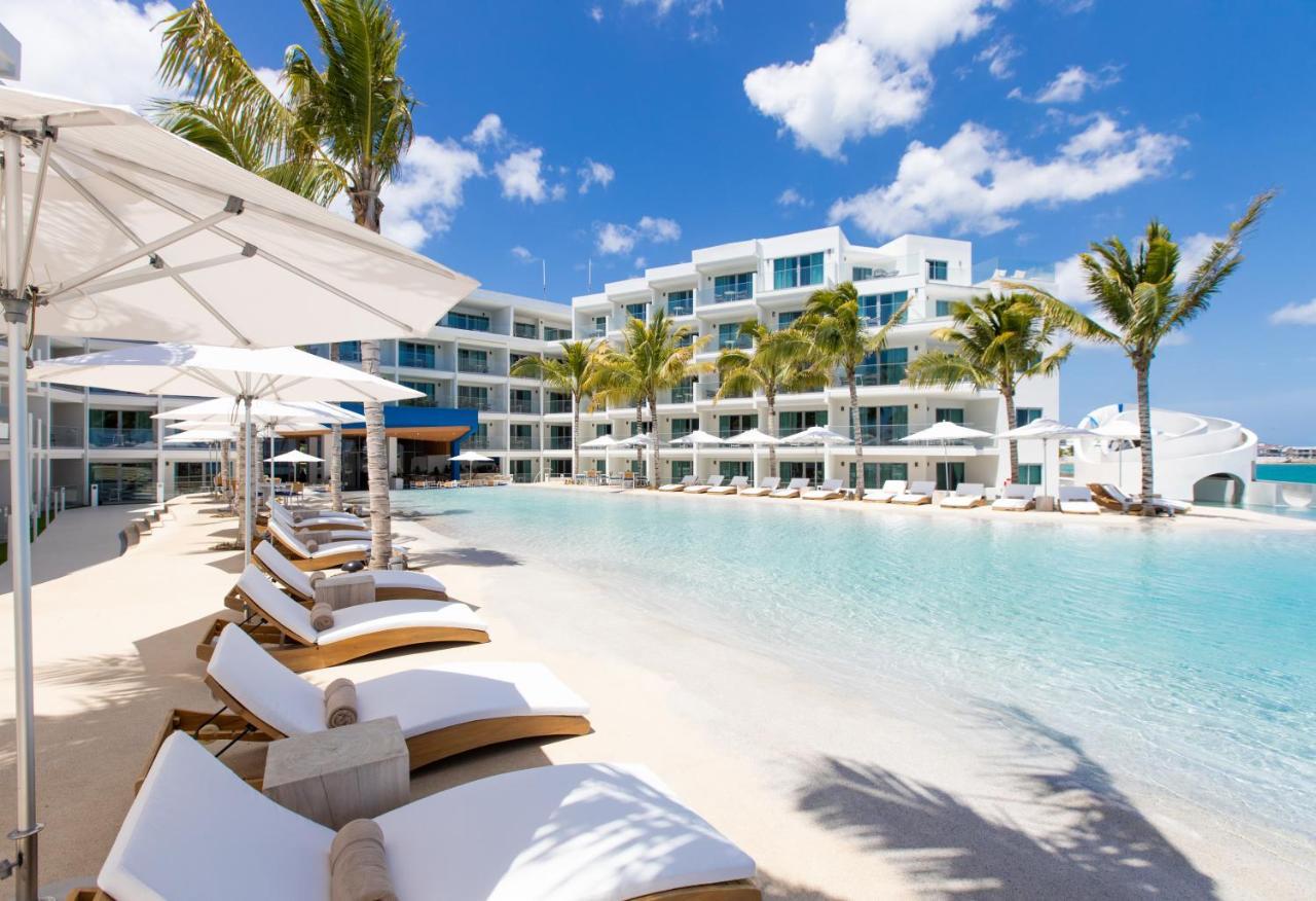 Penthouse Oceanfront Suite