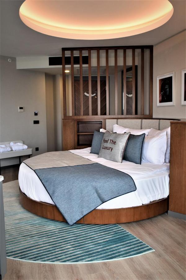 Deluxe Room,1113280362:JPEG