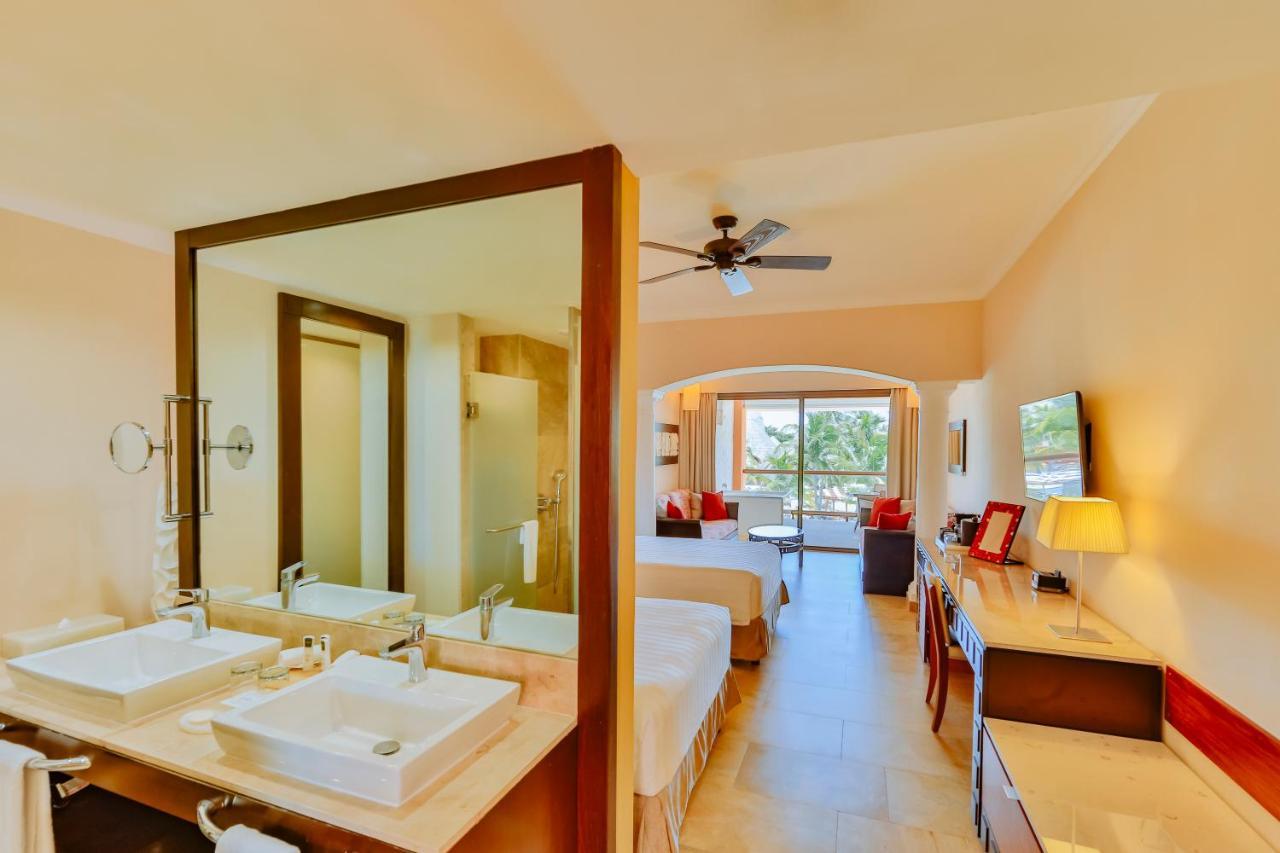 Junior Suite Ocean Front Premium Level