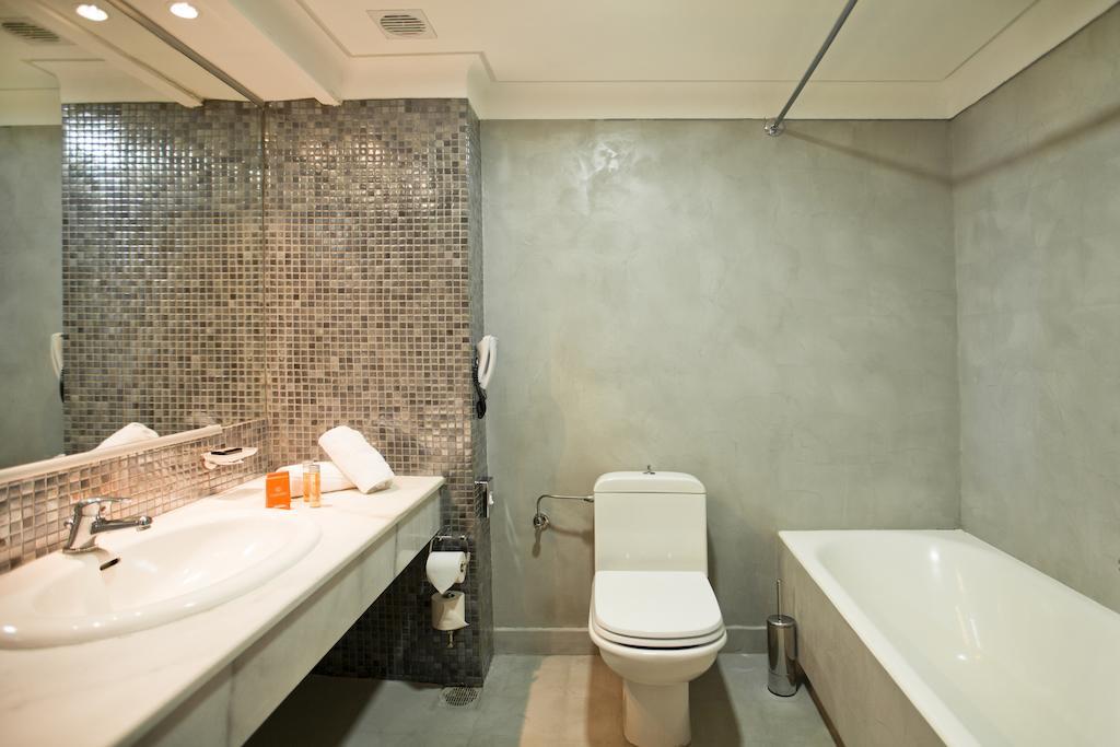 Junior Presidential Suite