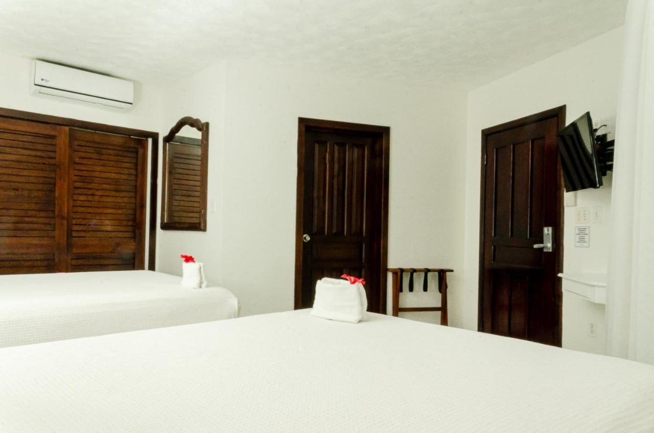 Queen Paradise Room