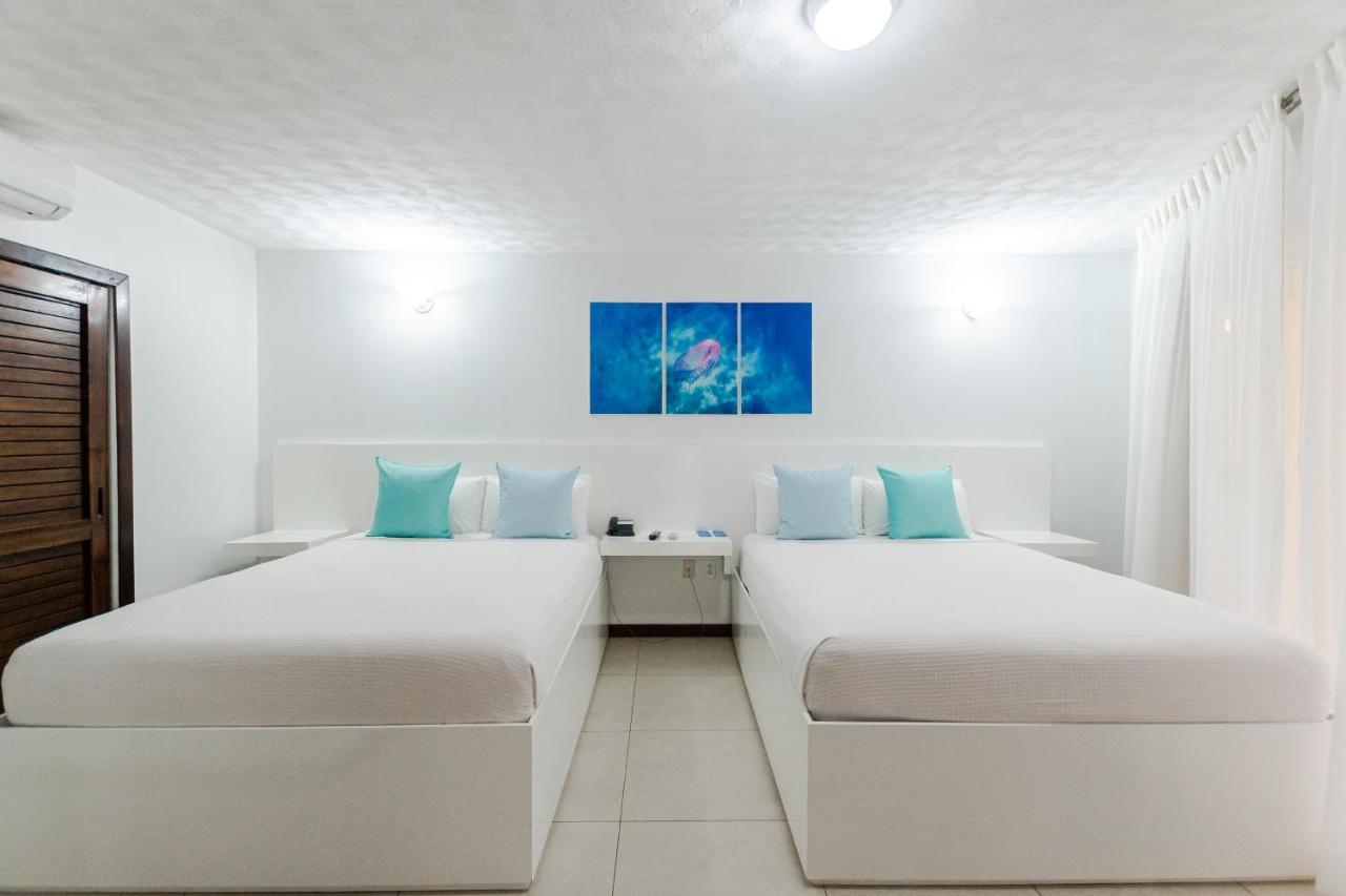 Queen Paradise Room
