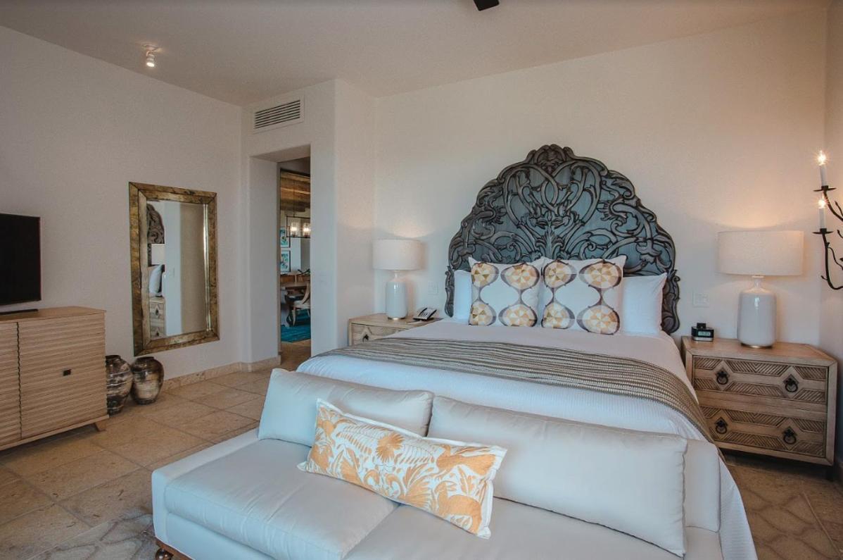 Four Bedroom Ocean View Deluxe Villa