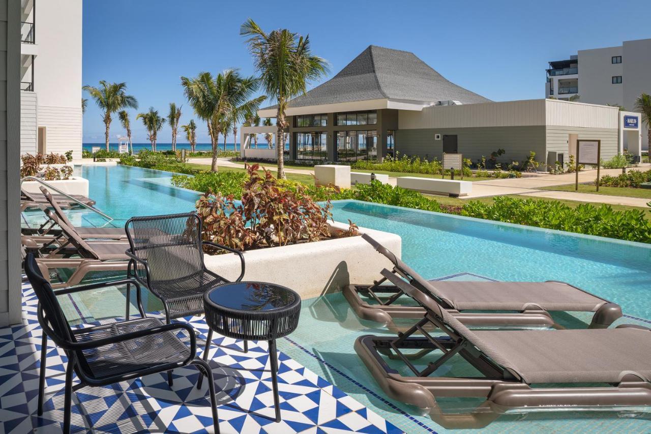 Privilege Junior Suite Swim Up