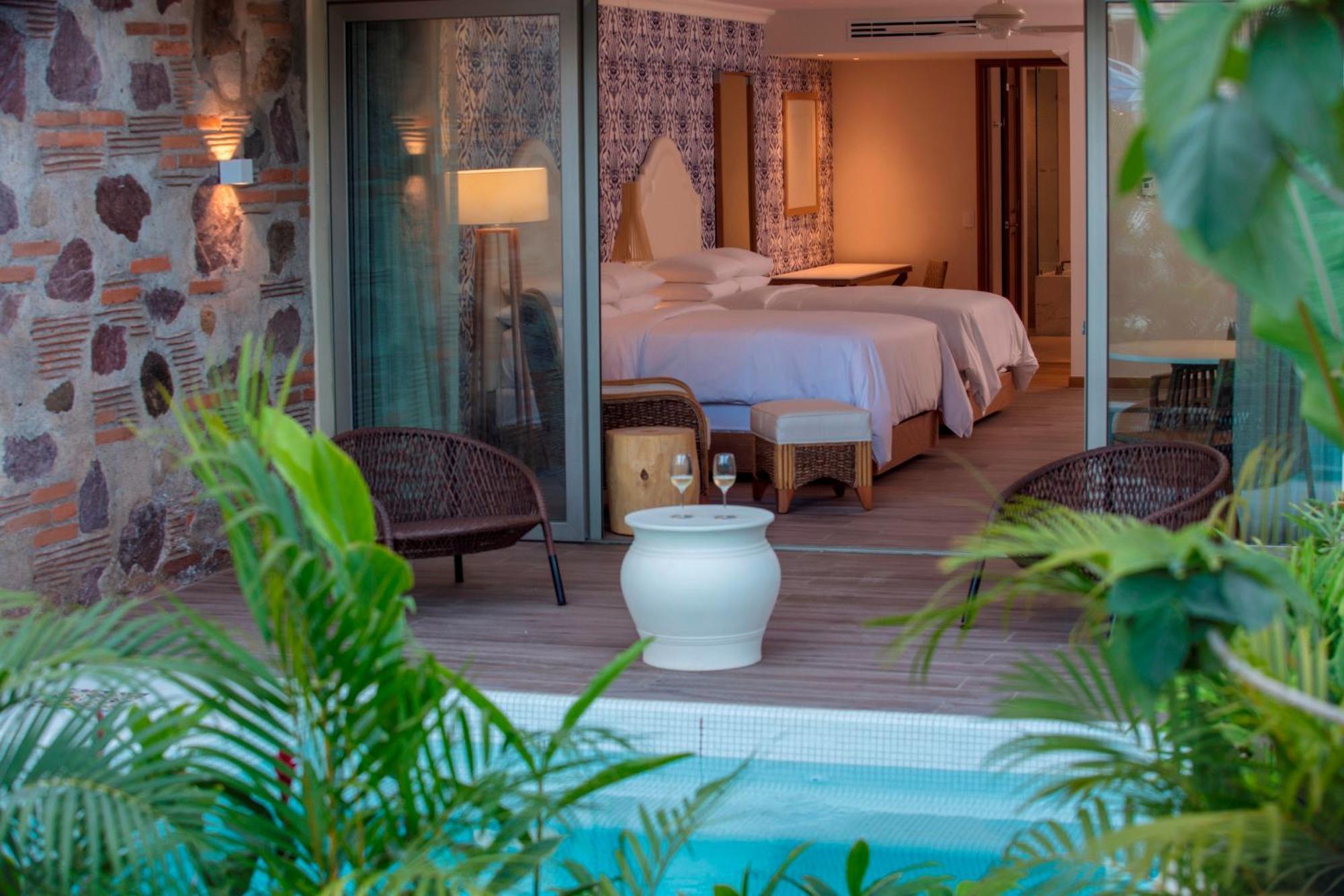 Suite Private Pool