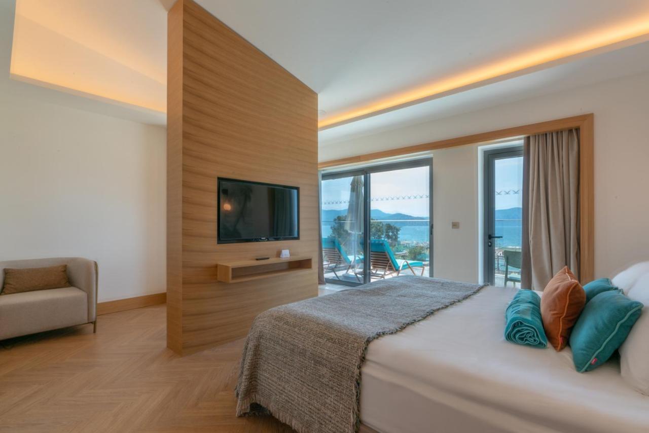Premium Family Suite Pool