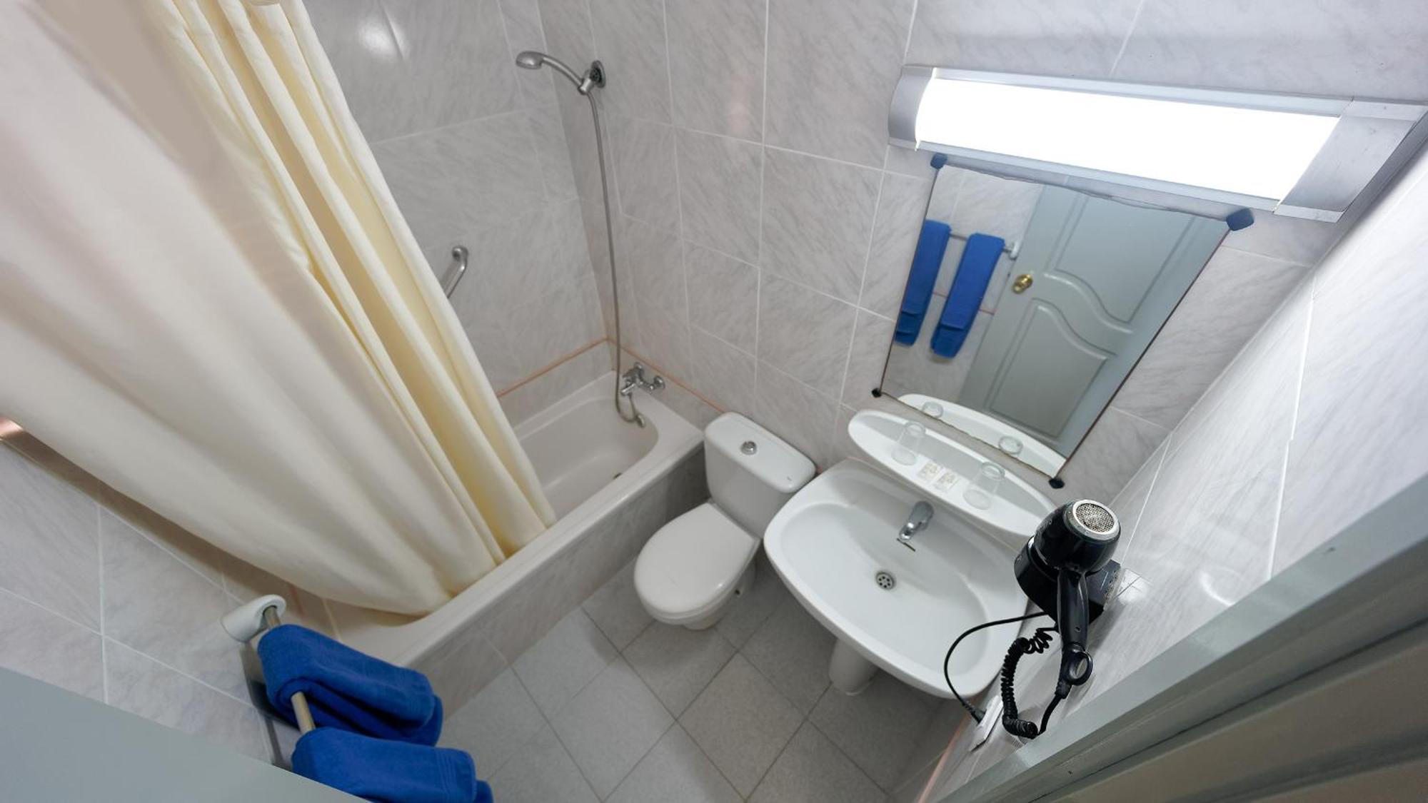 Deluxe Bungalow (2 Adults)