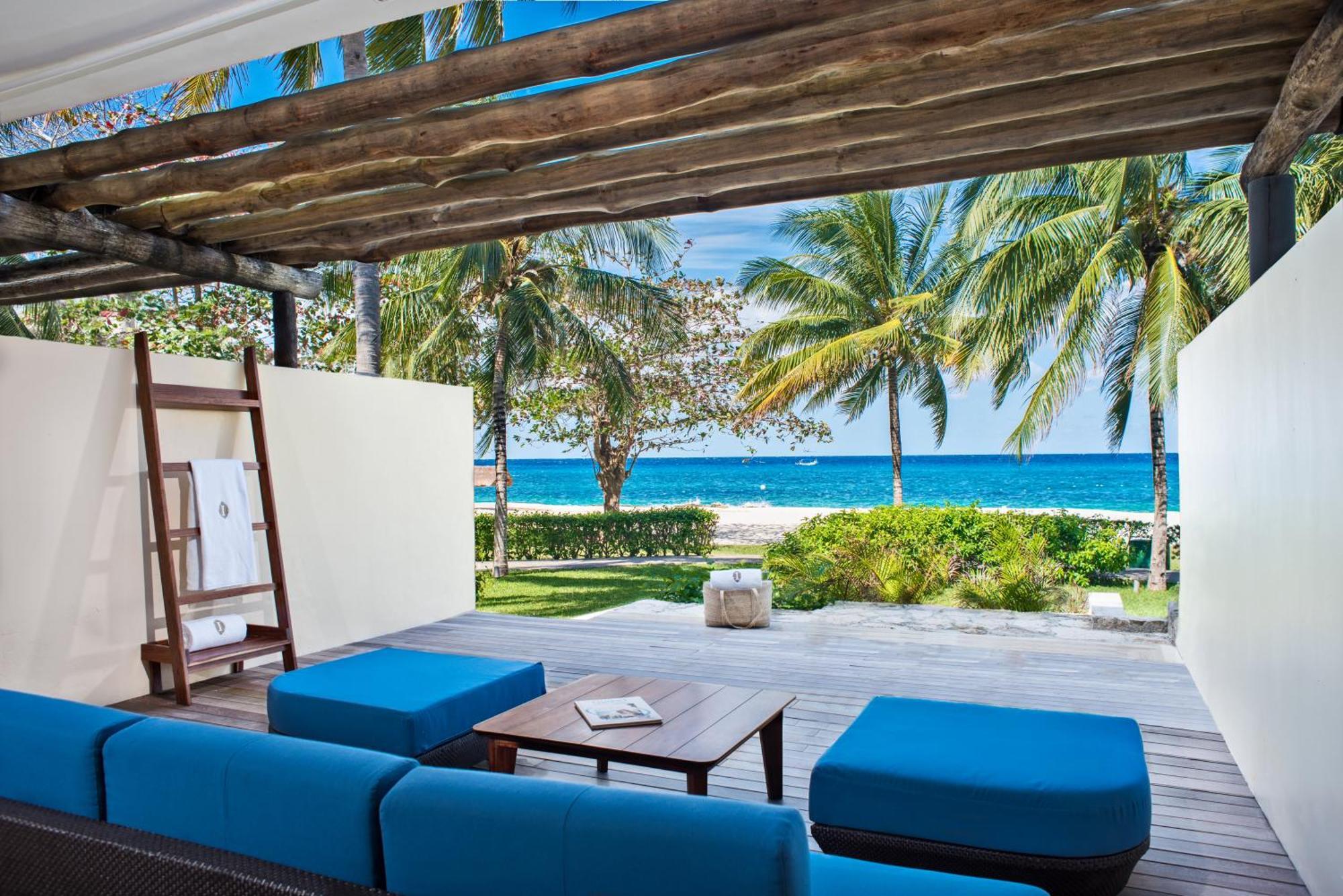 Seafront Premium Queen Room Two Queen Beds Outdoor Shower