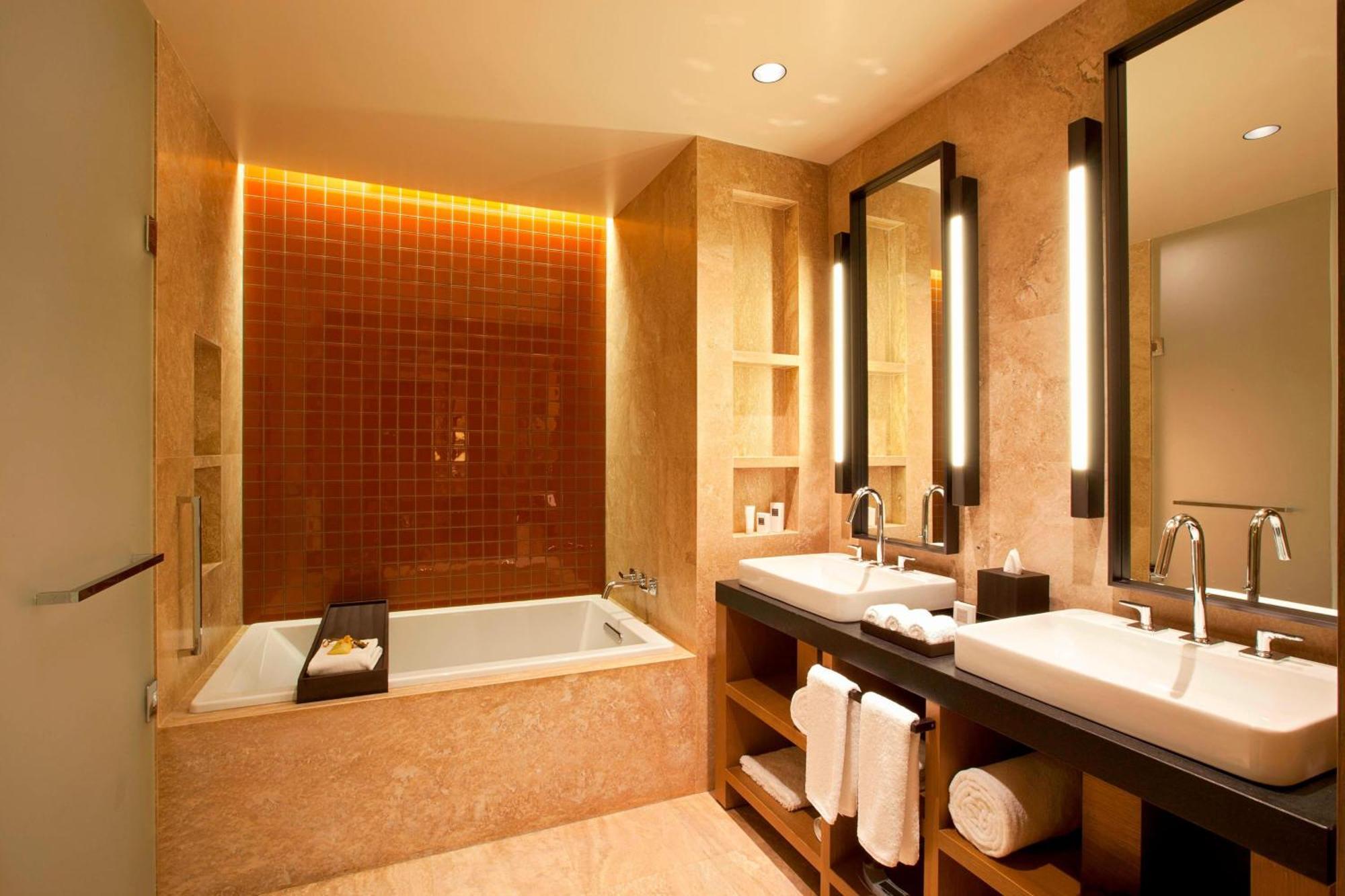 Deluxe Double Room Balcony Oceanfront