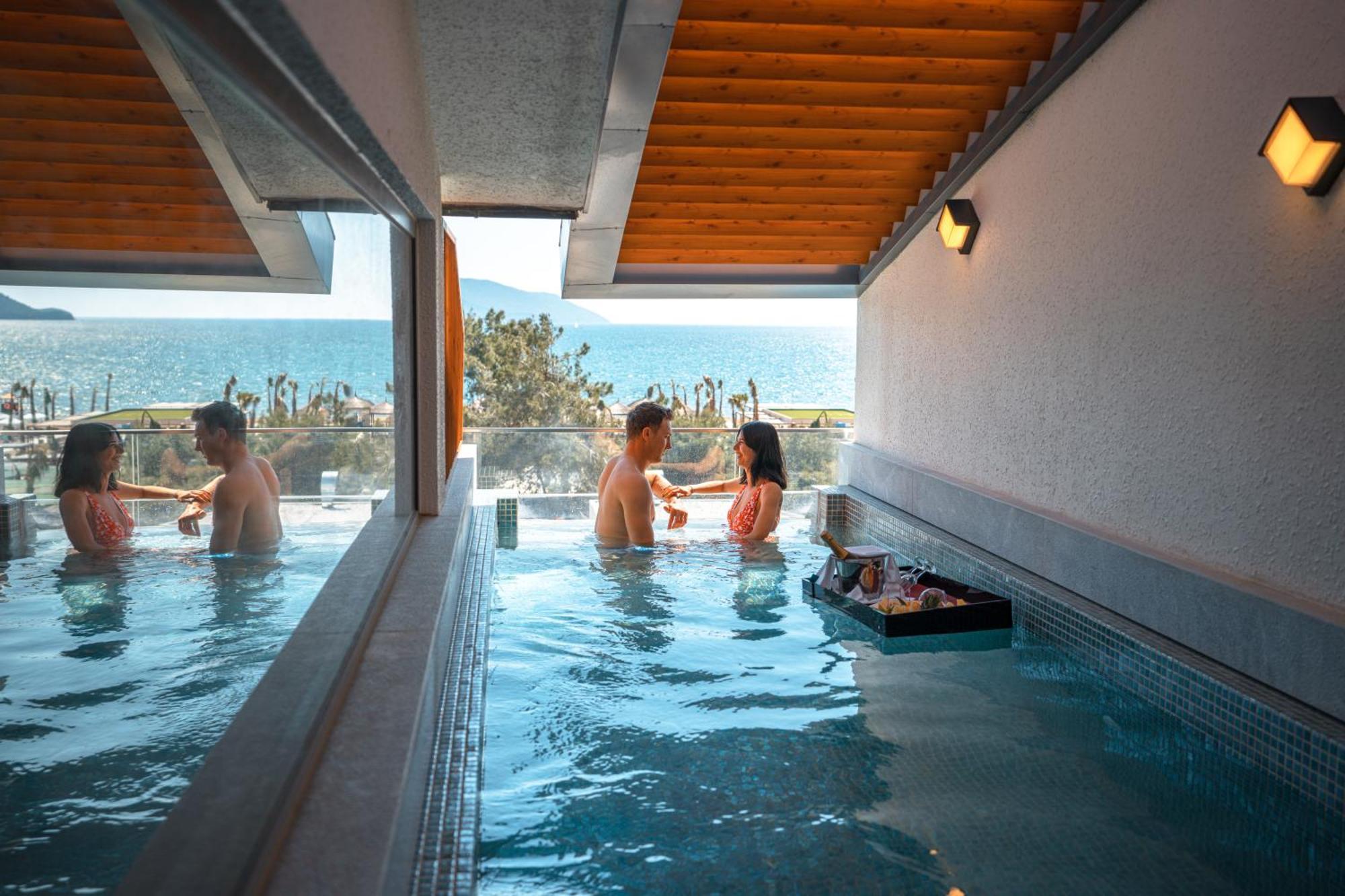 Premium Suit Pool