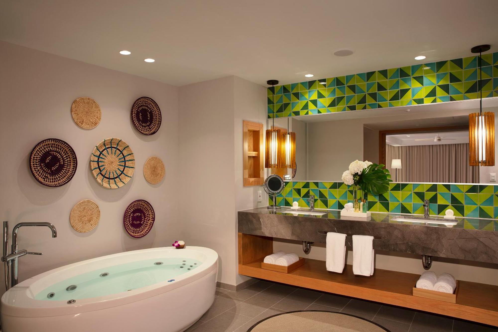 Preferred Club Master Suite Ocean Front