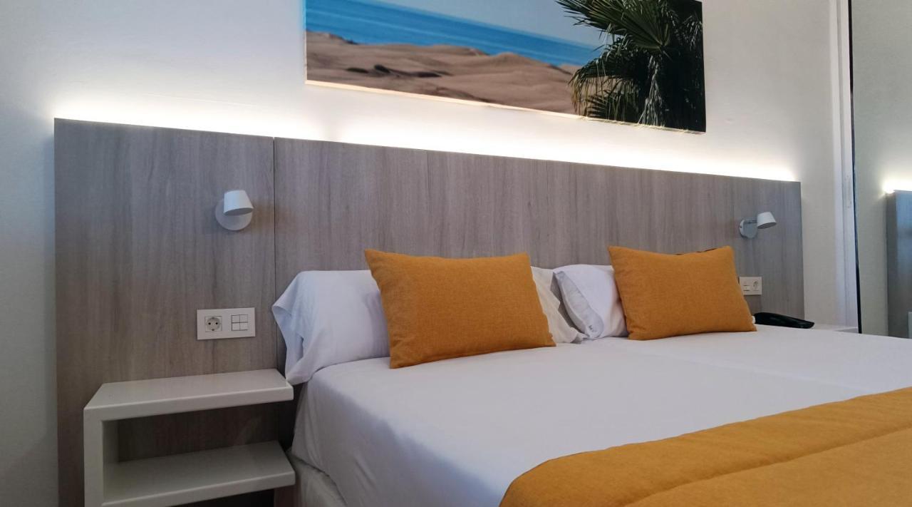One-Bedroom Apartment Sea View