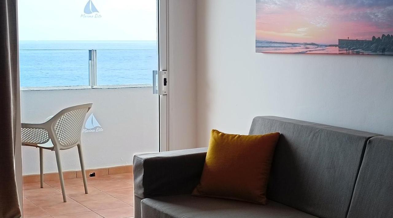 Two-Bedroom Apartment Sea View