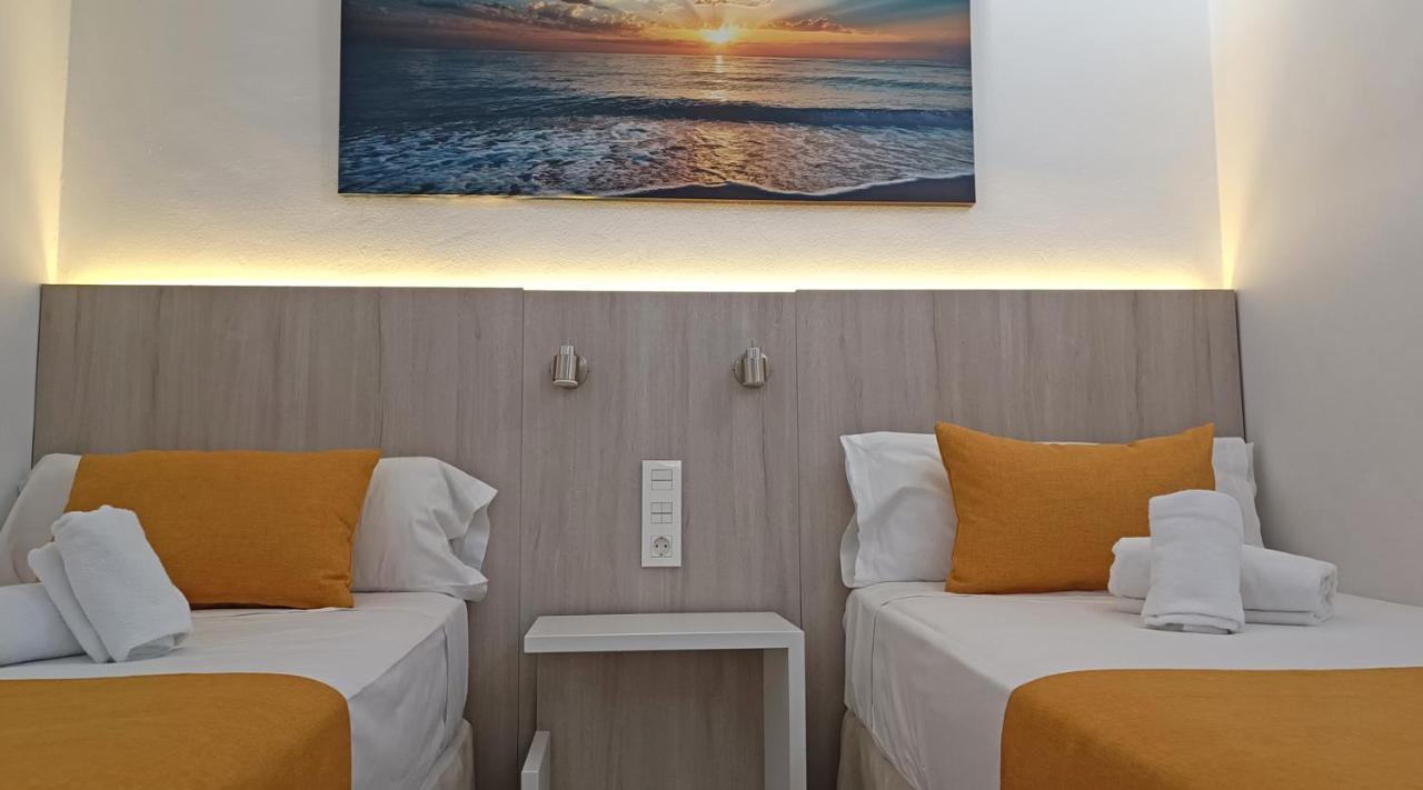 Two-Bedroom Apartment Sea View