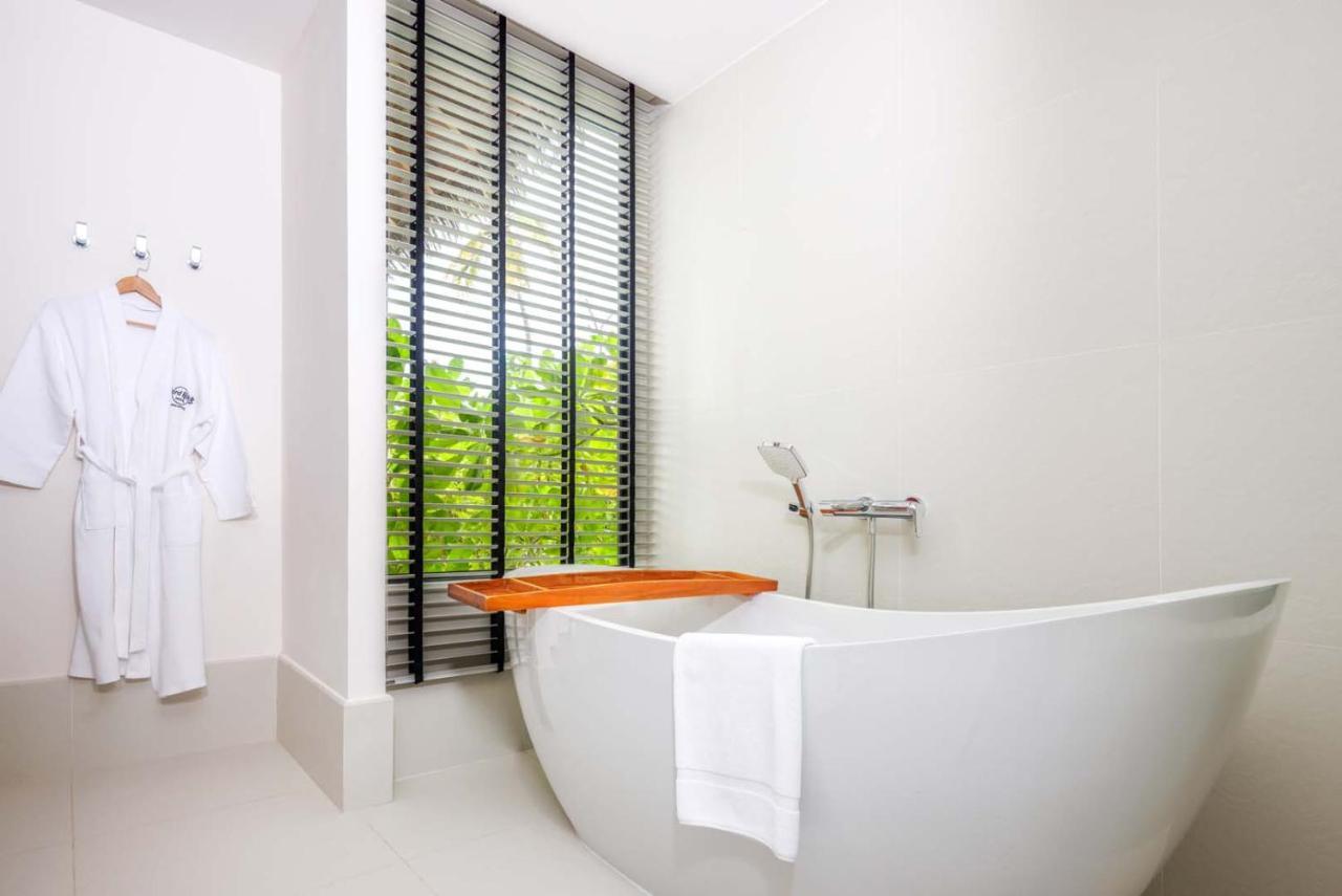 Gold Beach Villa - King Bed