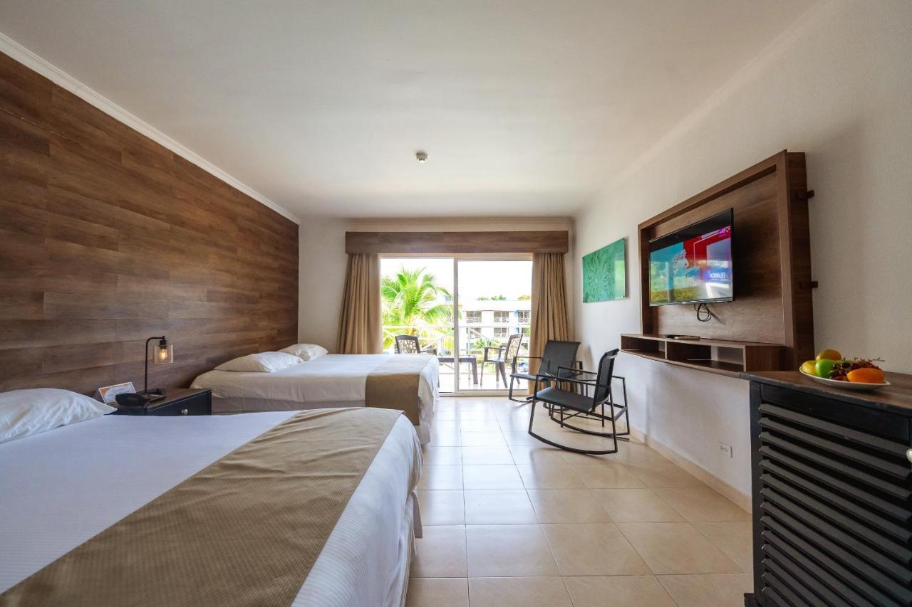 Double Room with Pool View