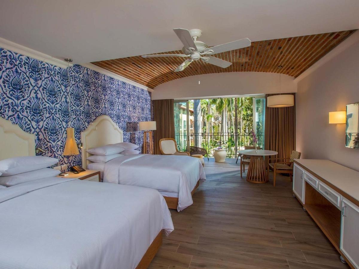 Junior Suite Pool View