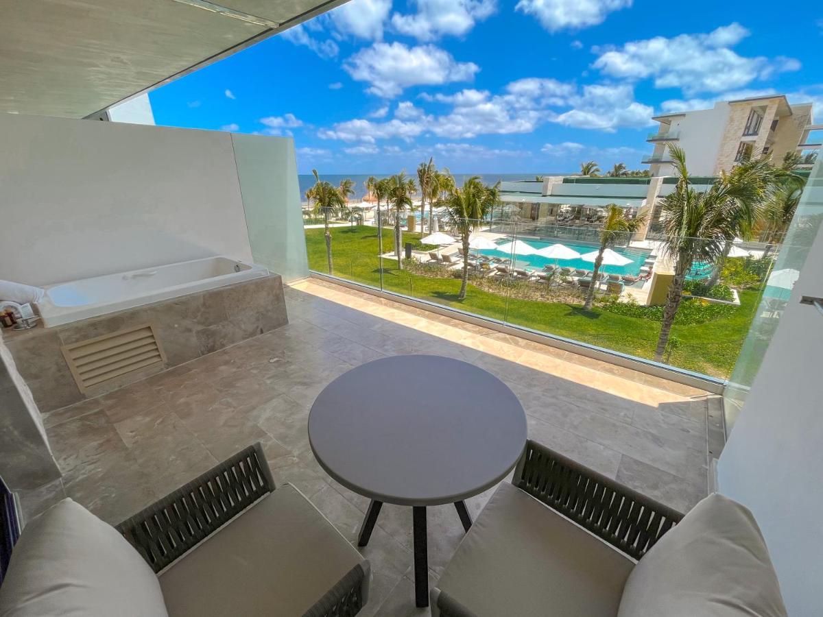 Serenity Club Partial Ocean View King Bed Junior Suite