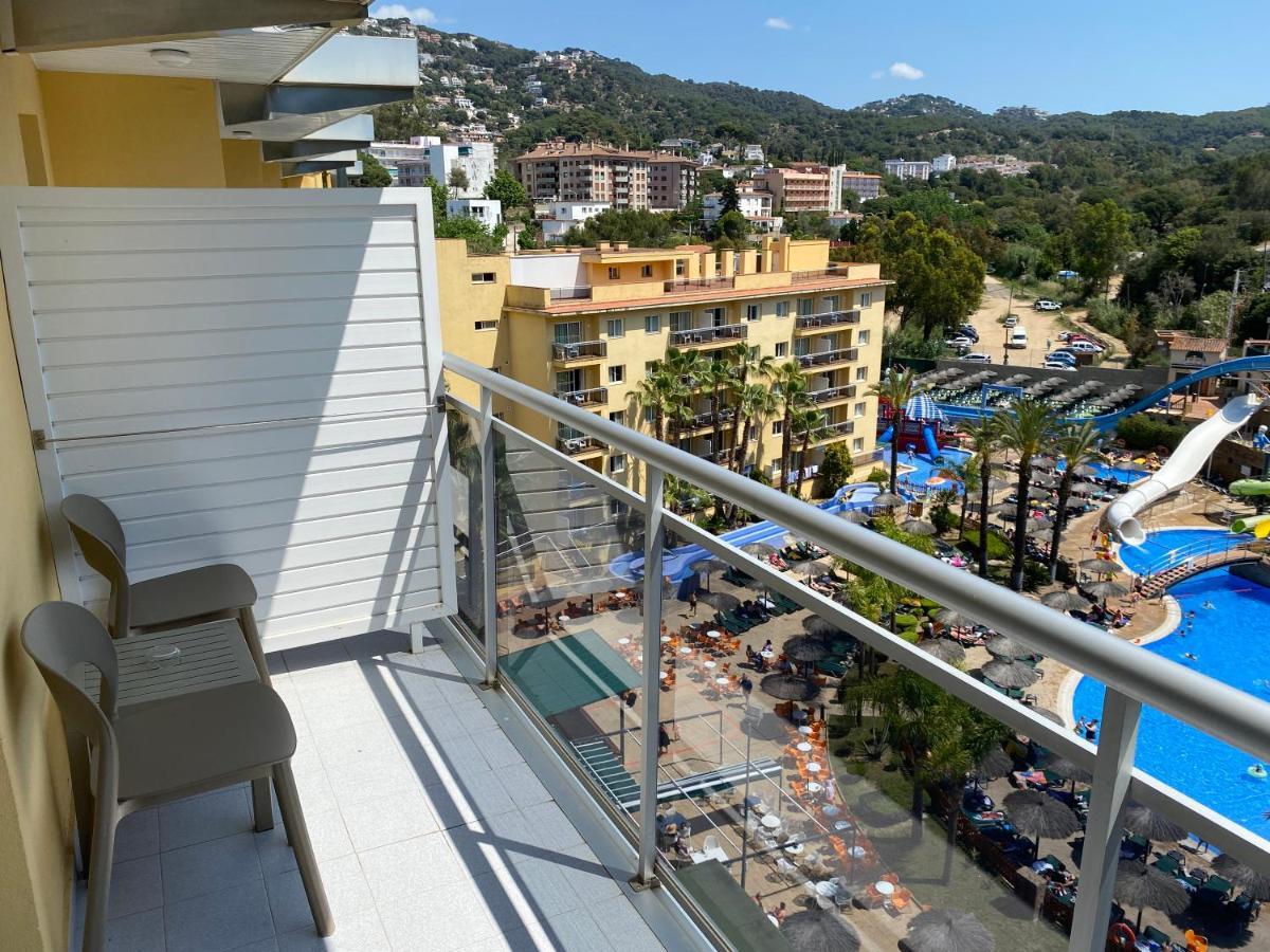 Double or Twin Room Pool View