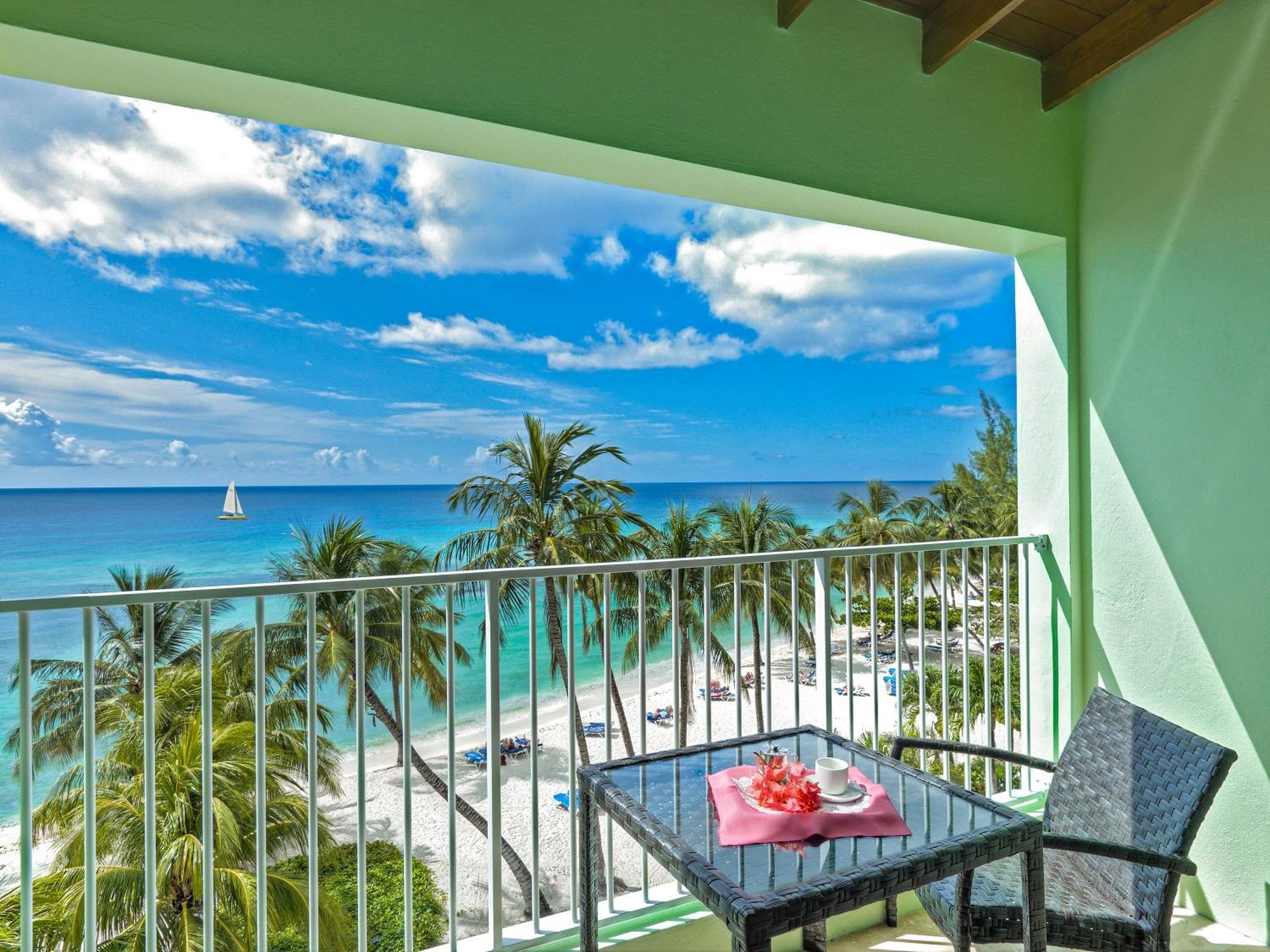 Deluxe Oceanfront Room