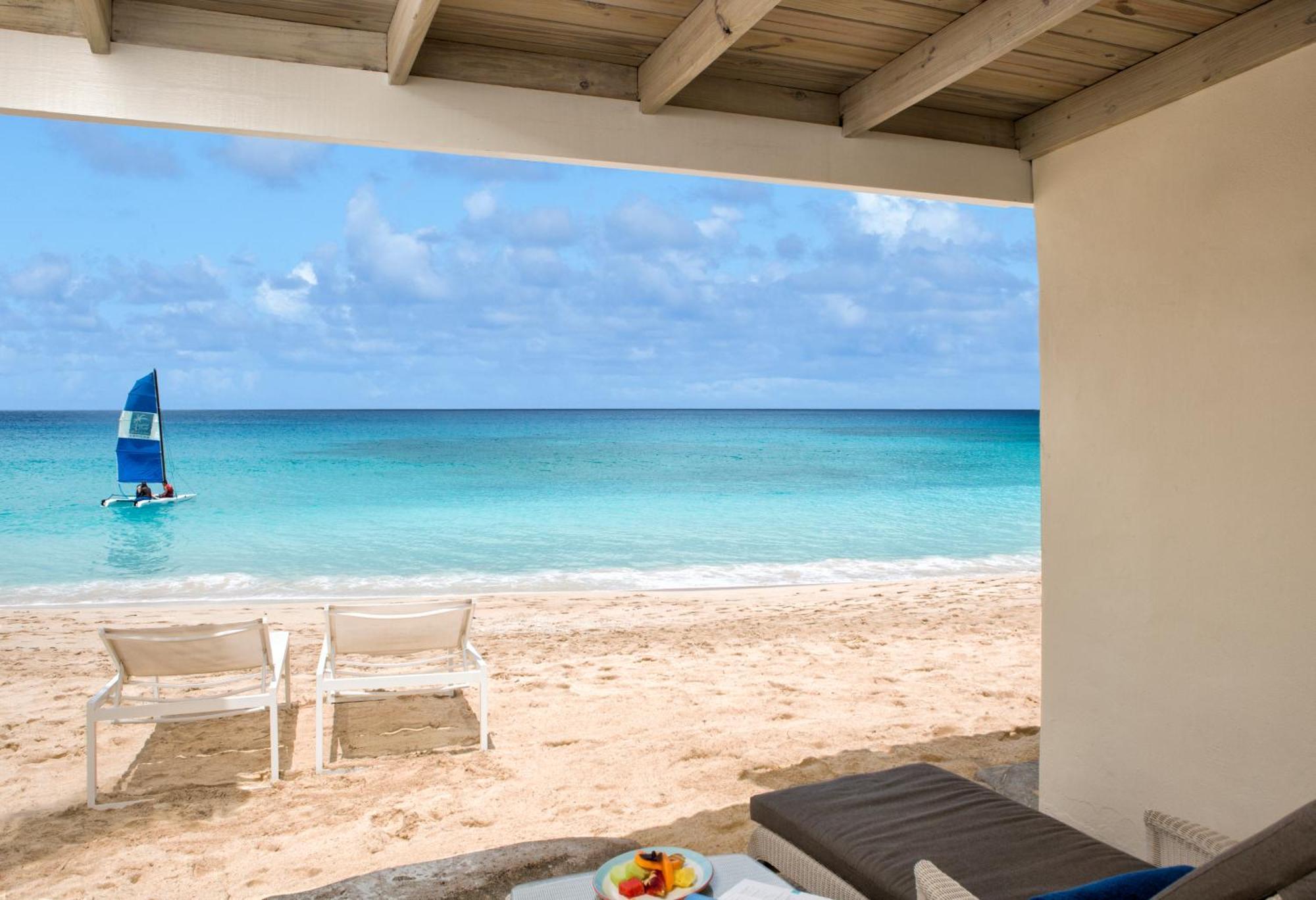 Superior Deluxe Beachfront Room