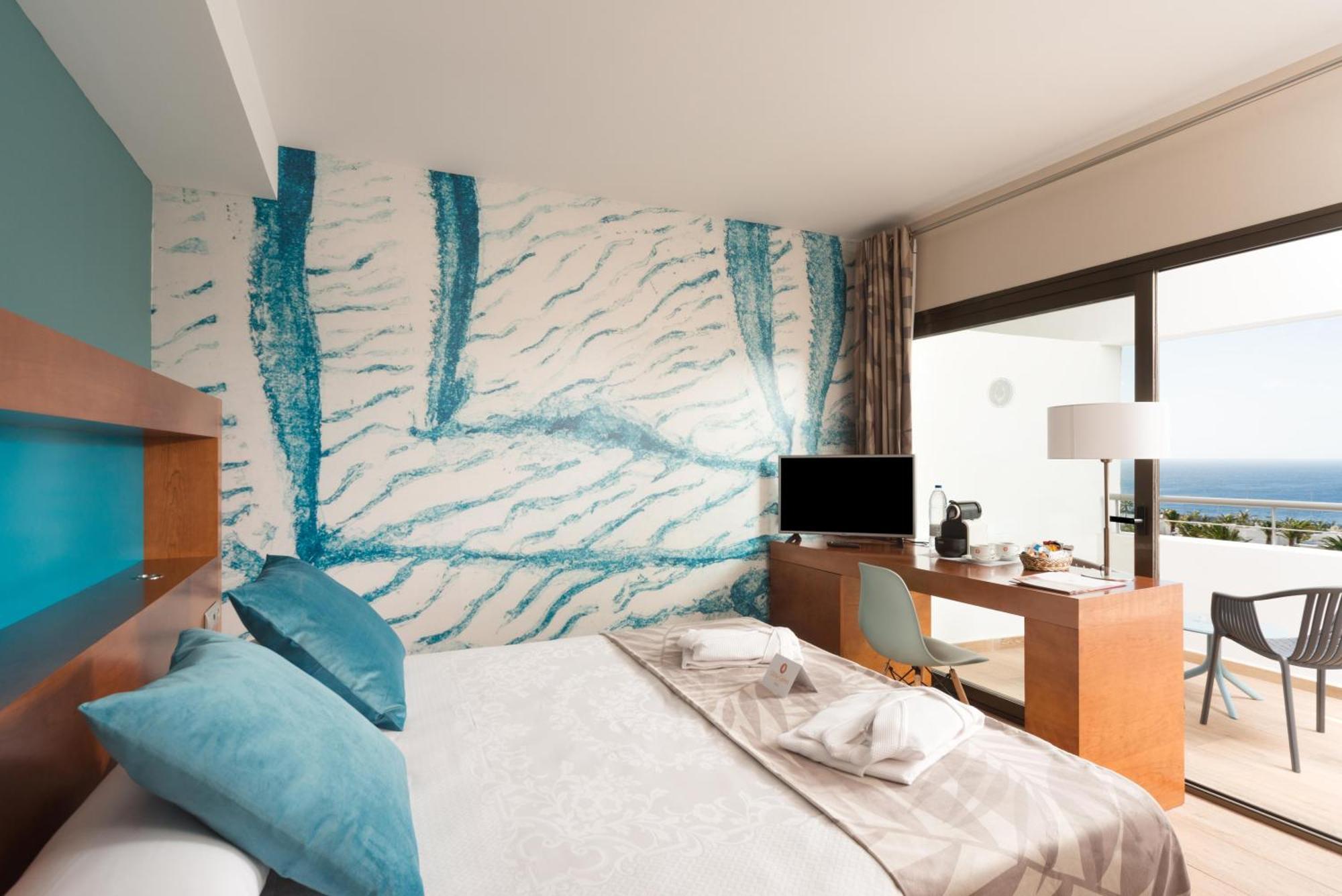 Select Double Room,1525256404:JPEG