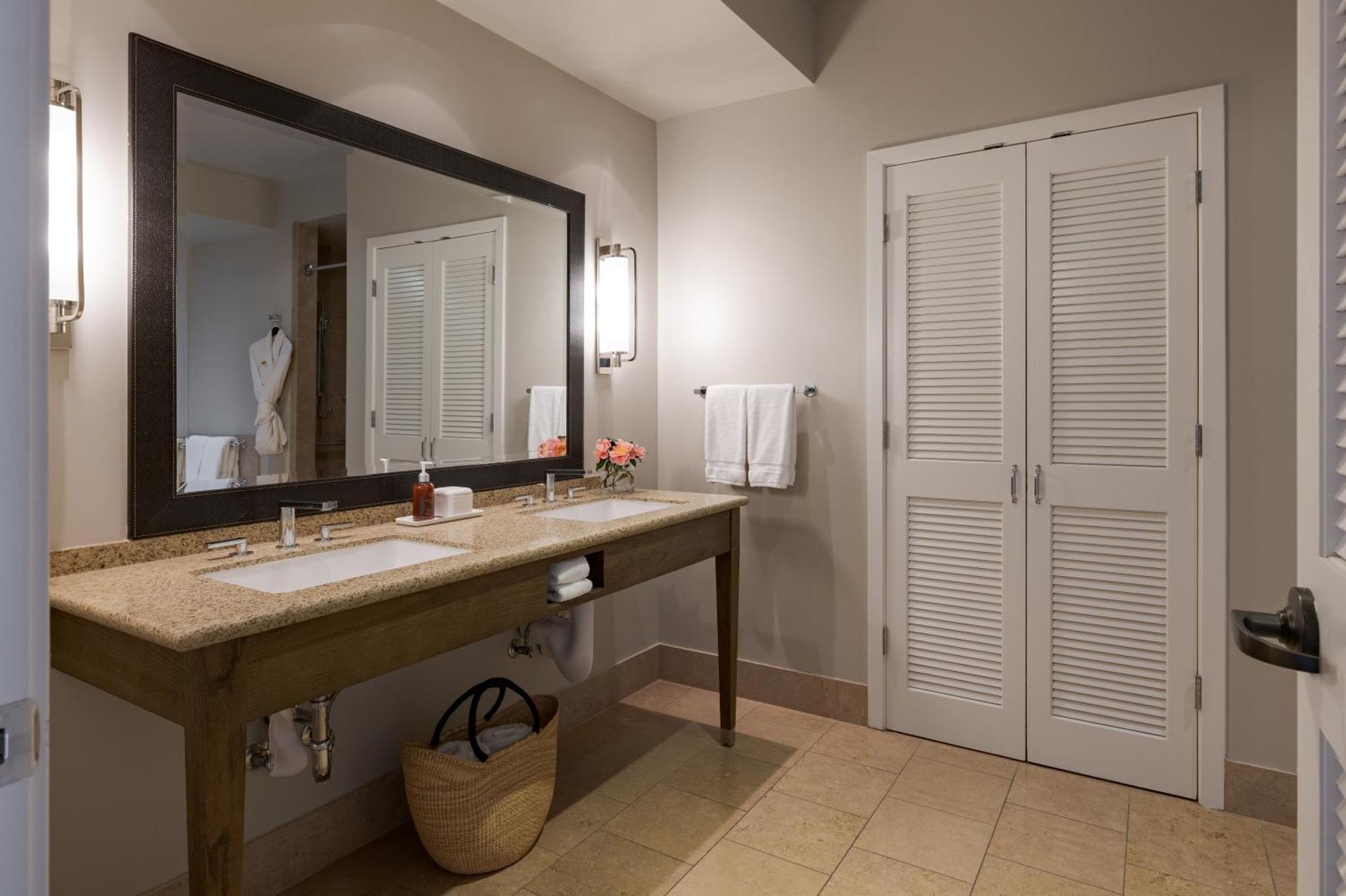 Suite Double Beds Accessible Shower Disability Access,1449532954:JPEG