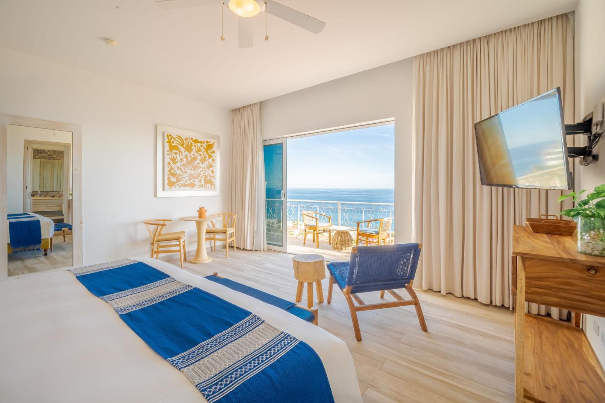 One Bedroom Ocean Balcony,1565668426:JPEG