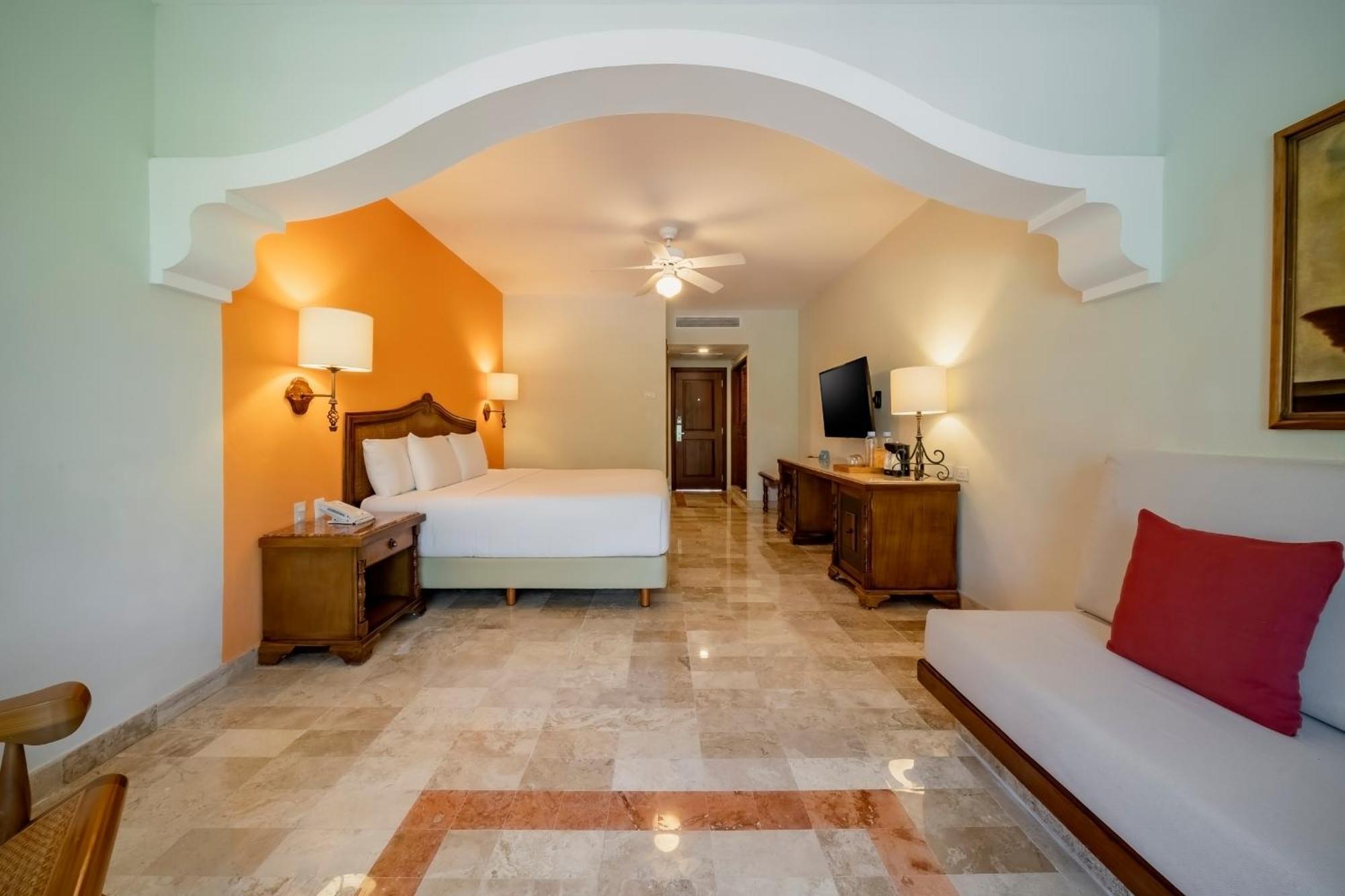 Junior Suite Beach Access