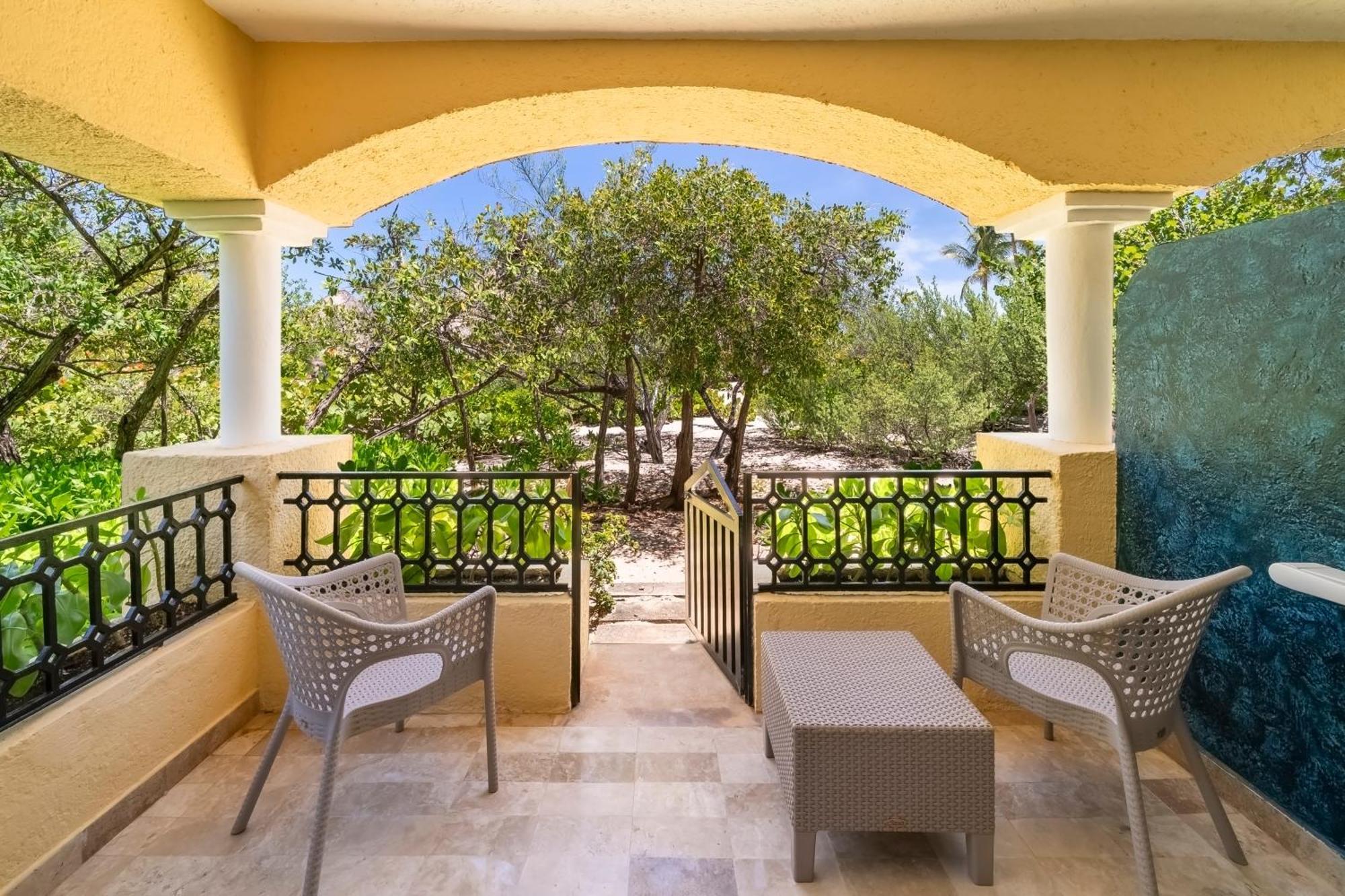 Junior Suite Beach Access