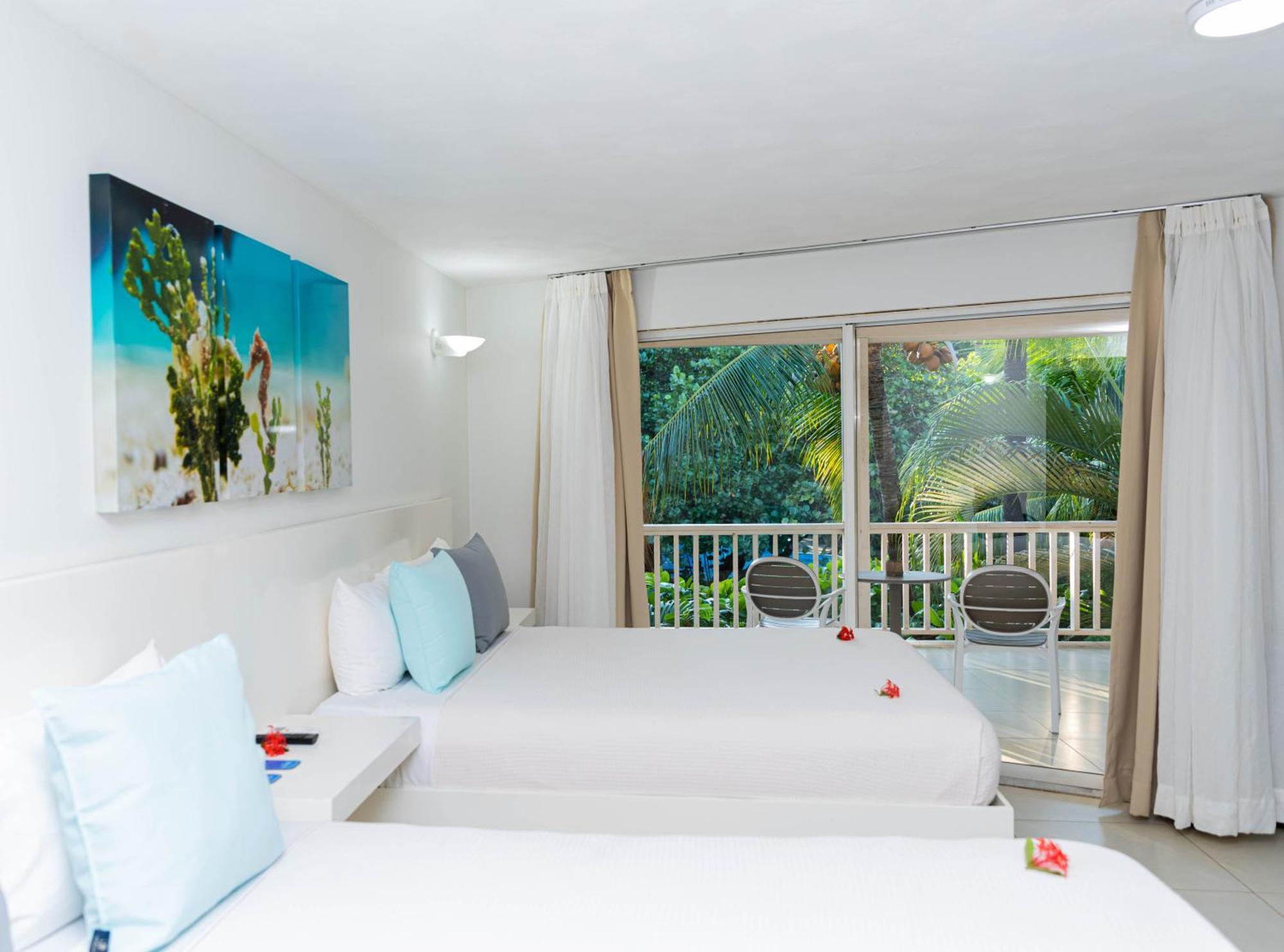 Queen Paradise Room