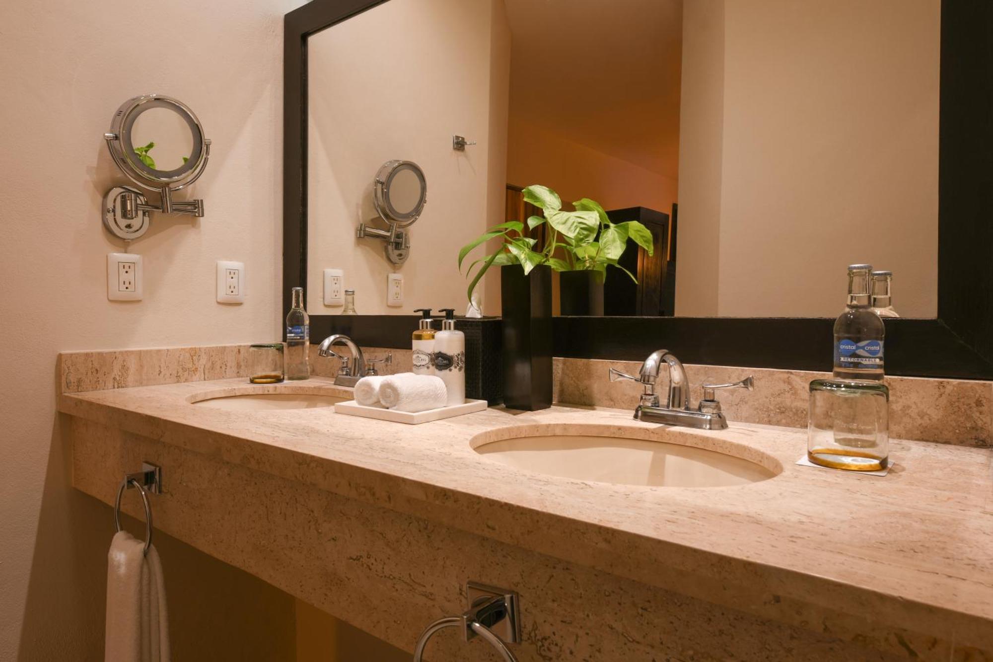 Oceanfront Junior Suites
