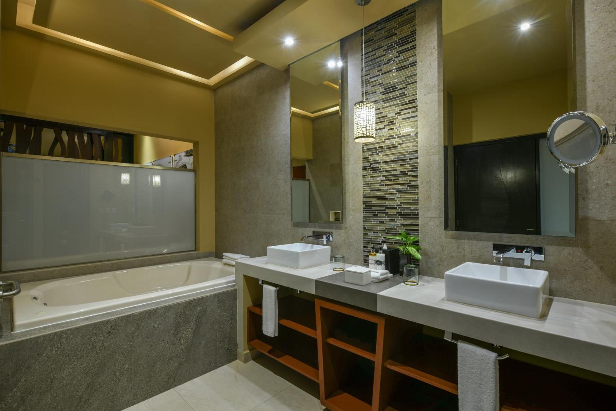 Ocean Front One Bedroom Suite