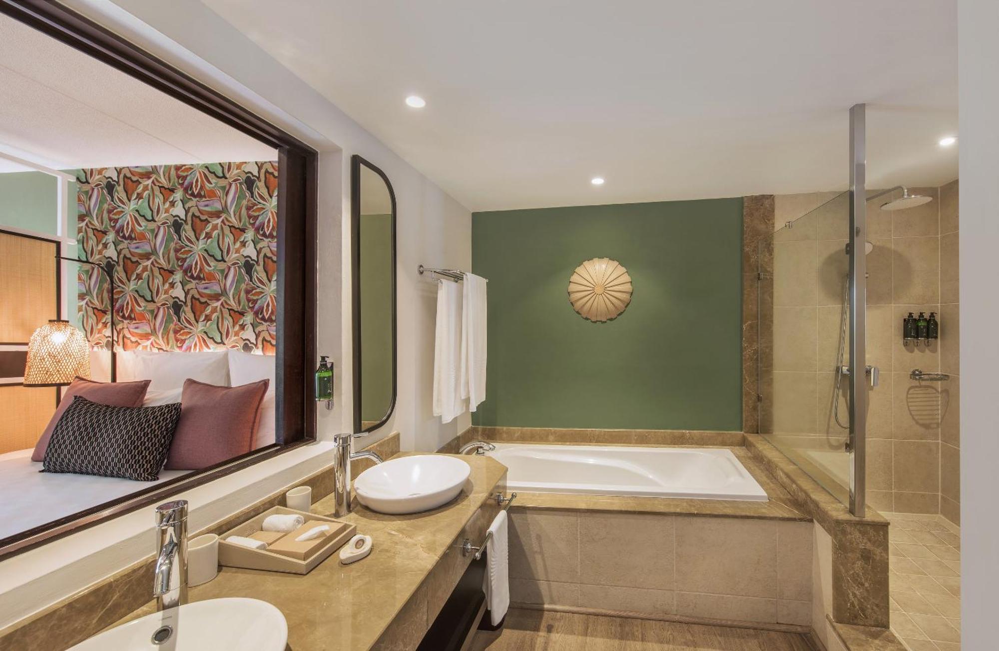 Deluxe Room Ground Floor - (2 Adults + 1 Child)