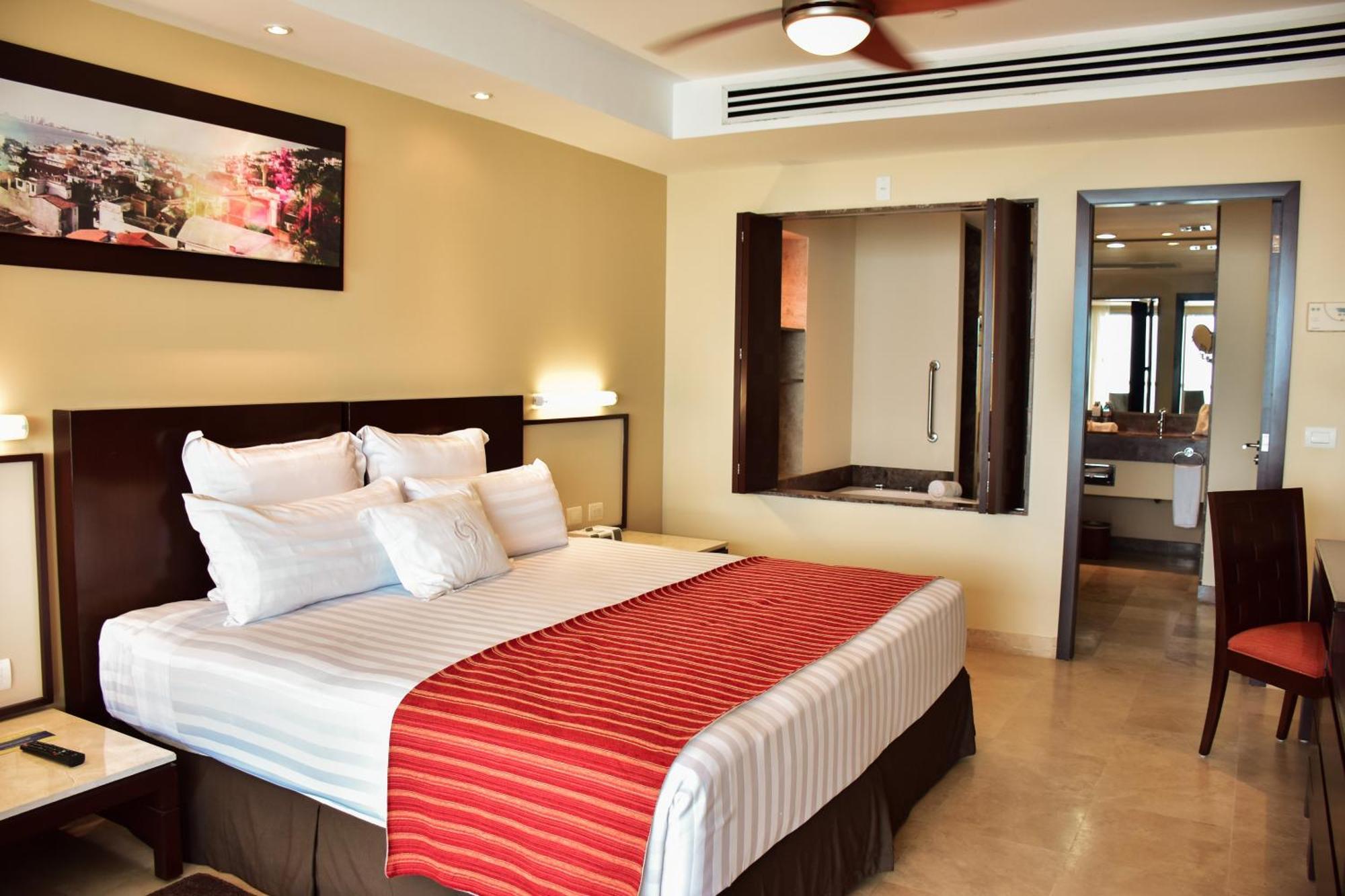 SUITE CON JACUZZI OCEANFRONT