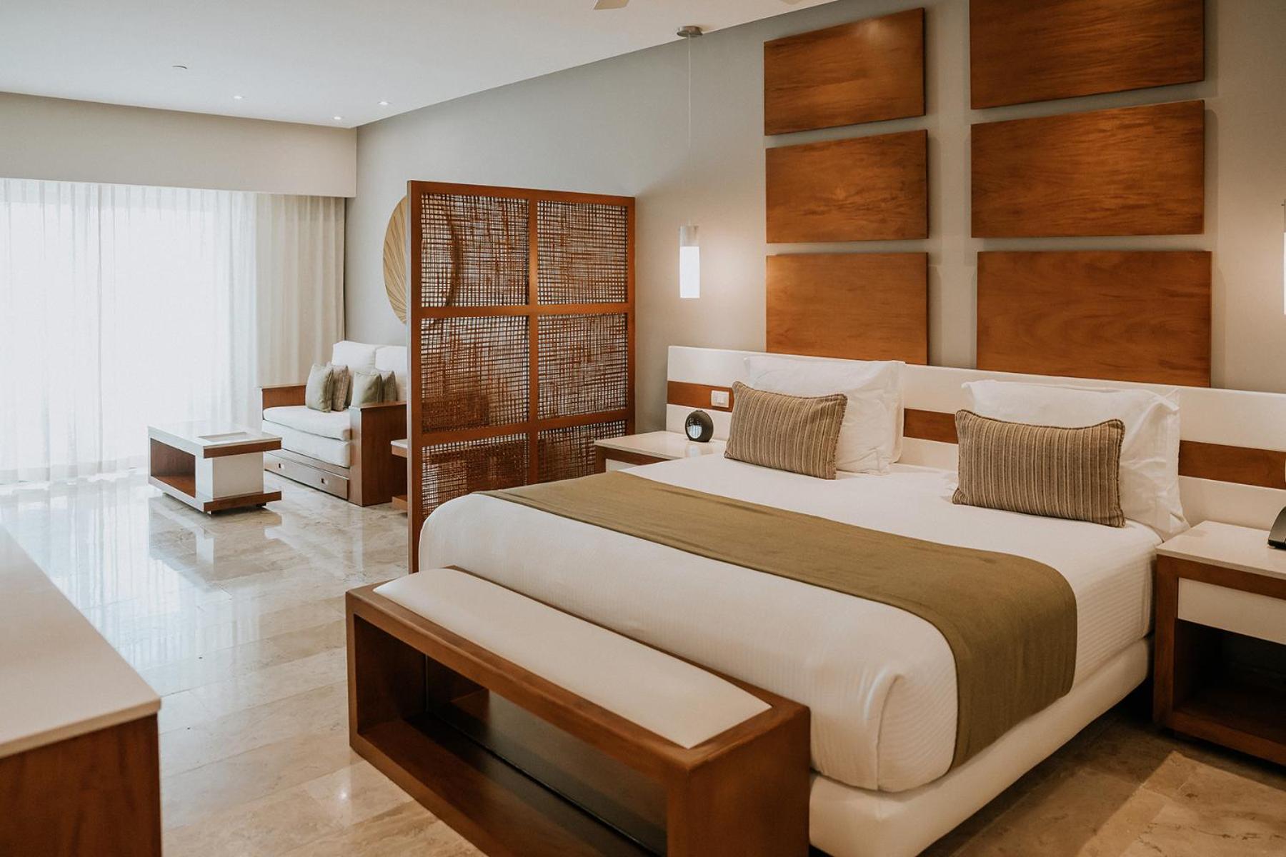 Deluxe Junior Suite Partial Ocean View