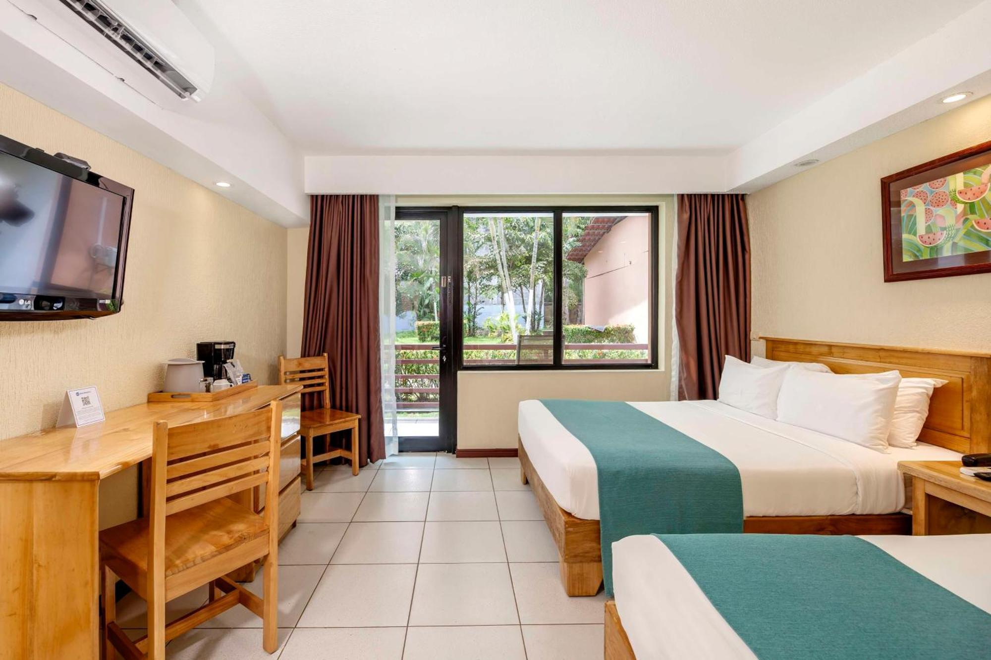 Double Single Room Roll Shower Garden View Disability Access or Non-Smoking,1619177123:JPEG