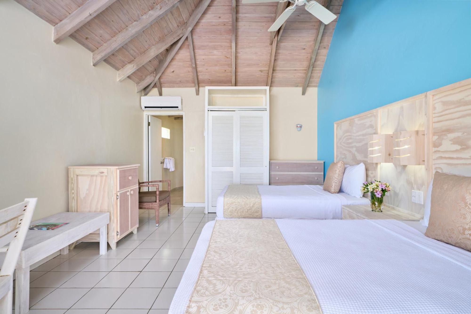 Royal Palm Beach Room (2 Doubles)