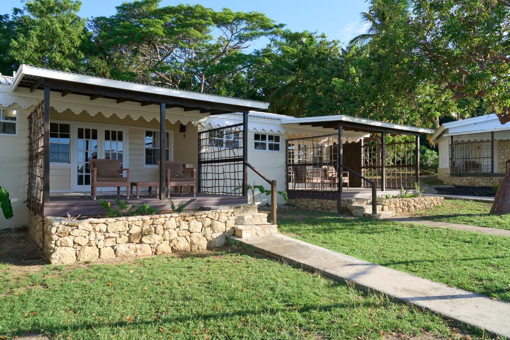 Garden View Bungalow (2 Doubles)
