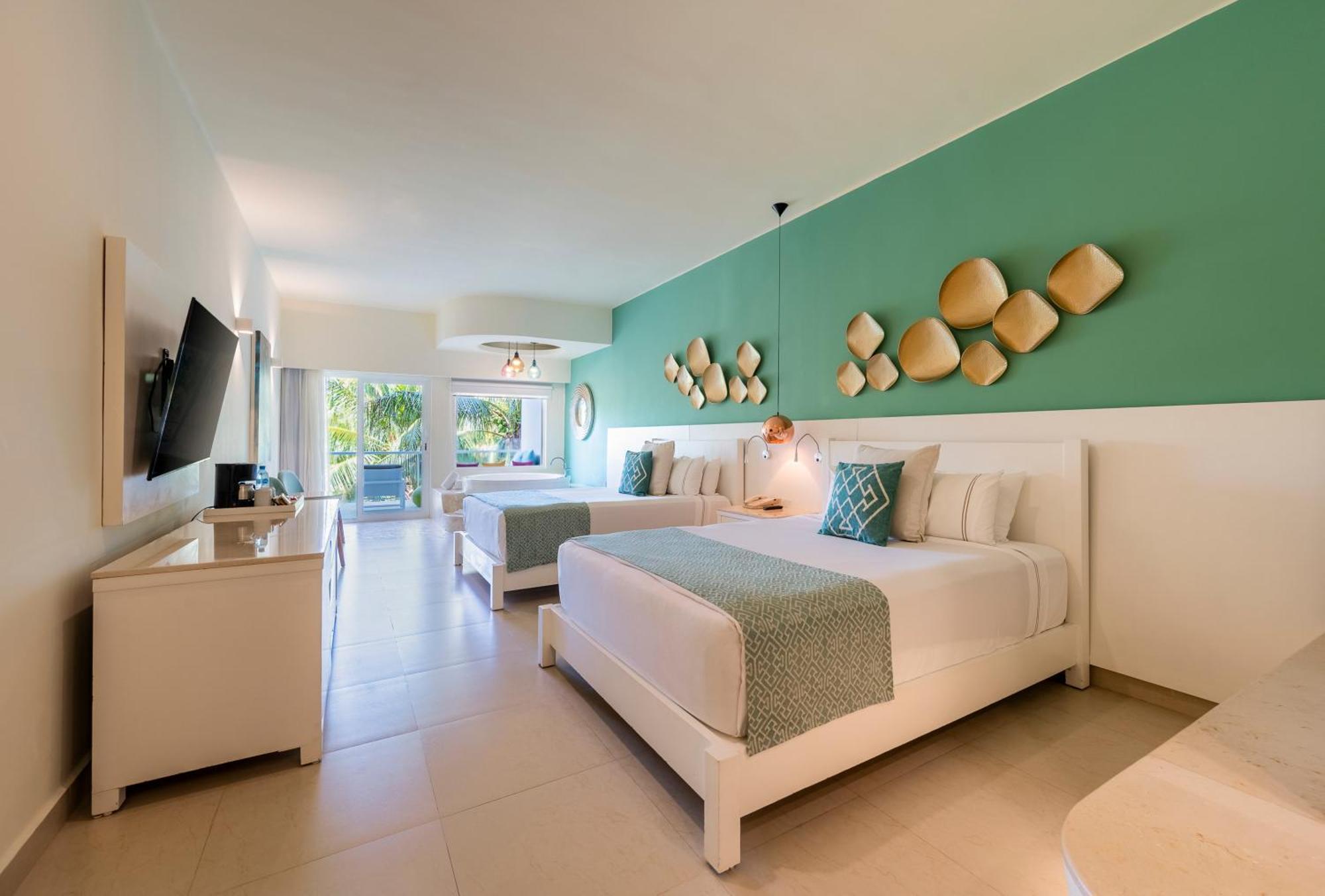 Corner Suite Ocean Front