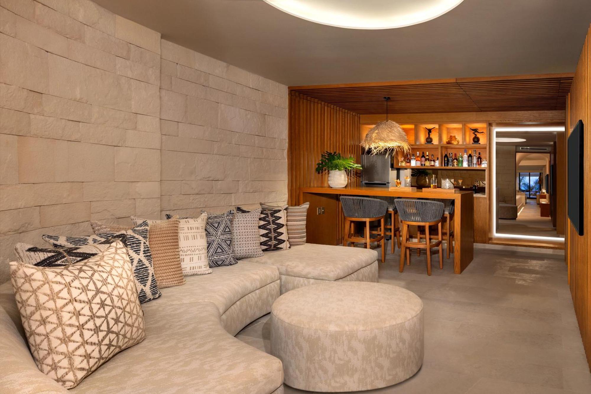 Paramount Suite Oceanfront
