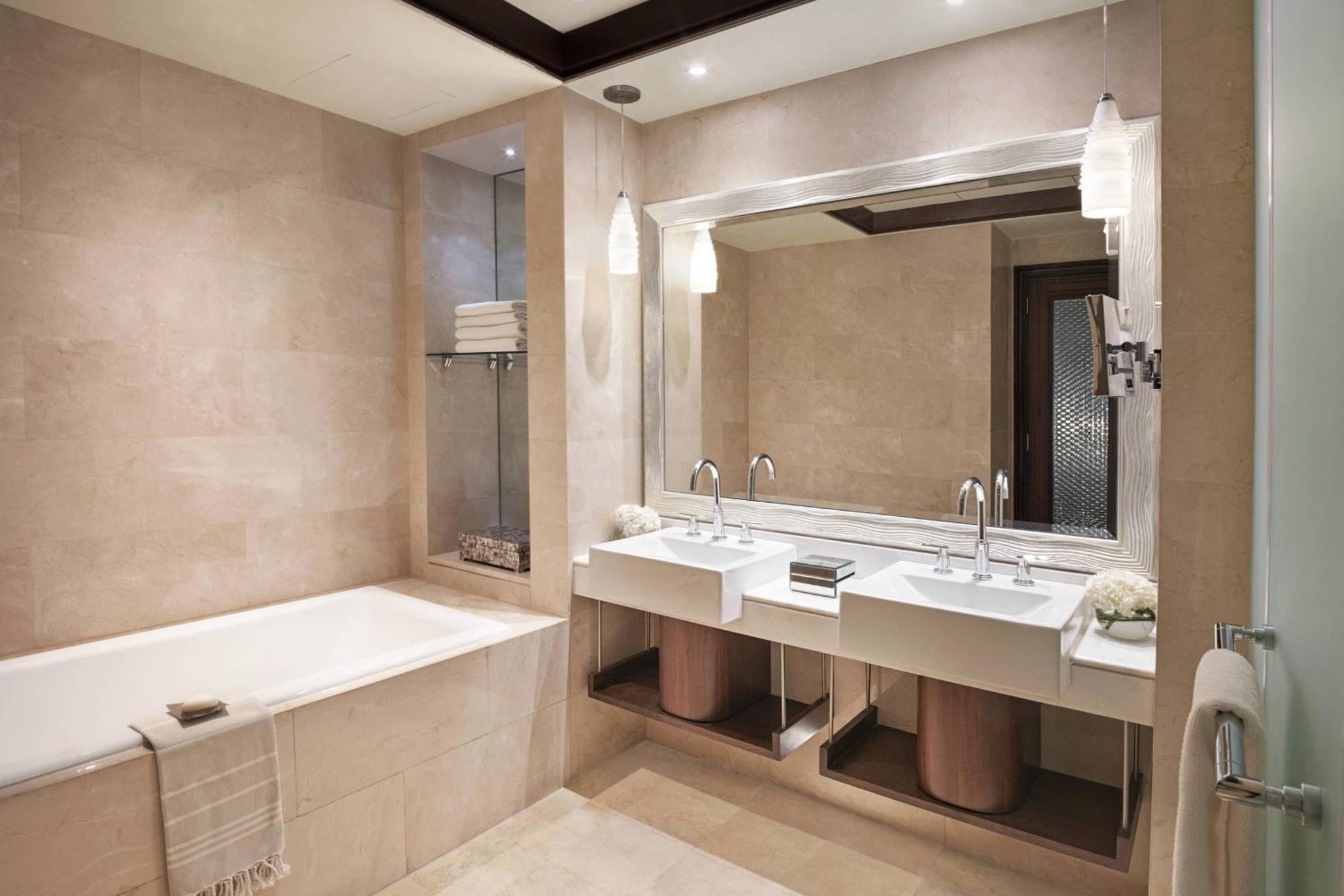 Venetian Suite
