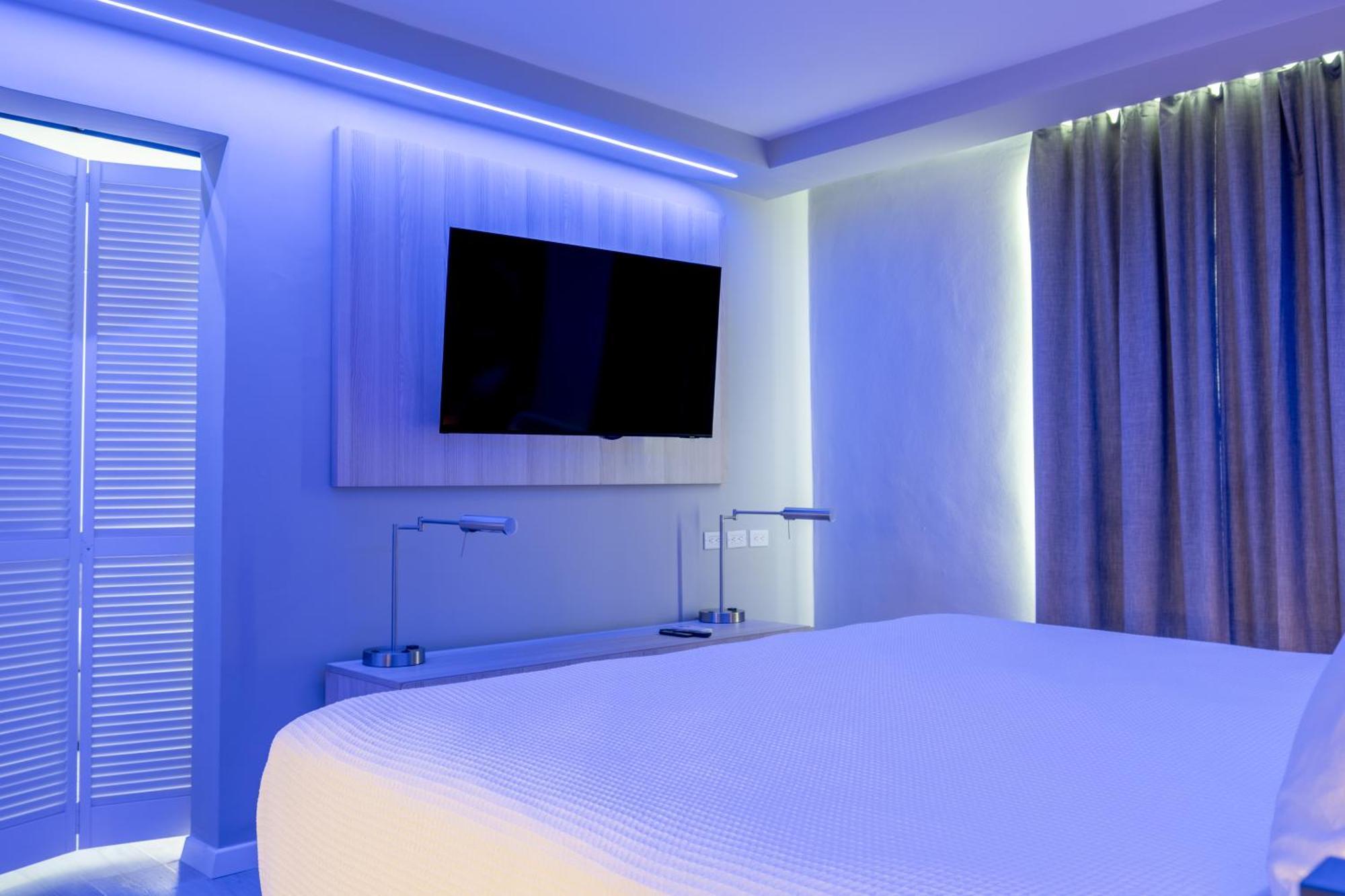 Premier King Suite