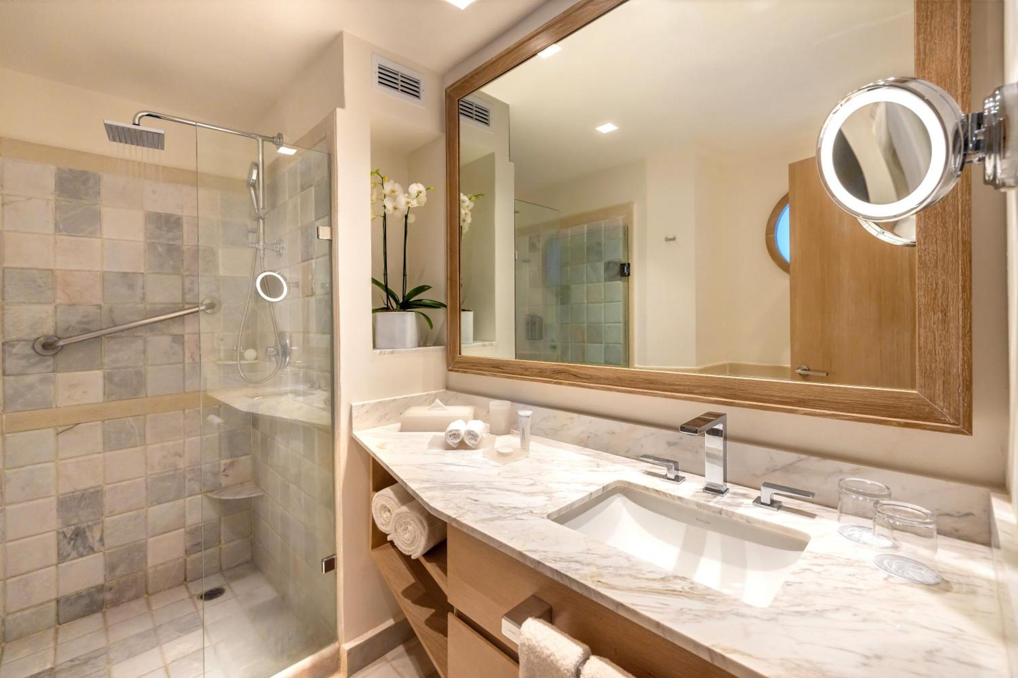 Superior Ocean View Suite Kids & Teens