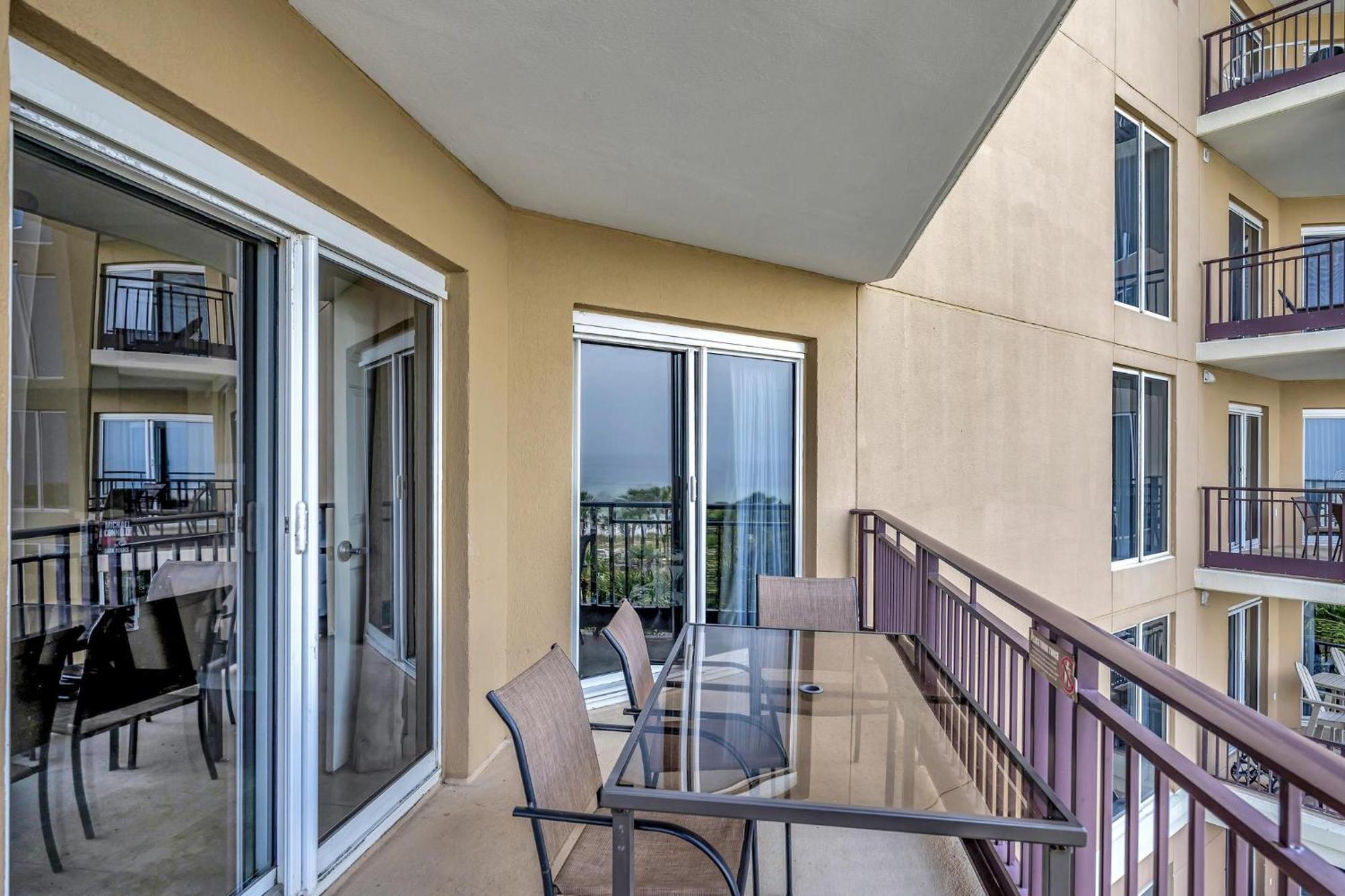 Two-Bedroom Apartment with Sea View