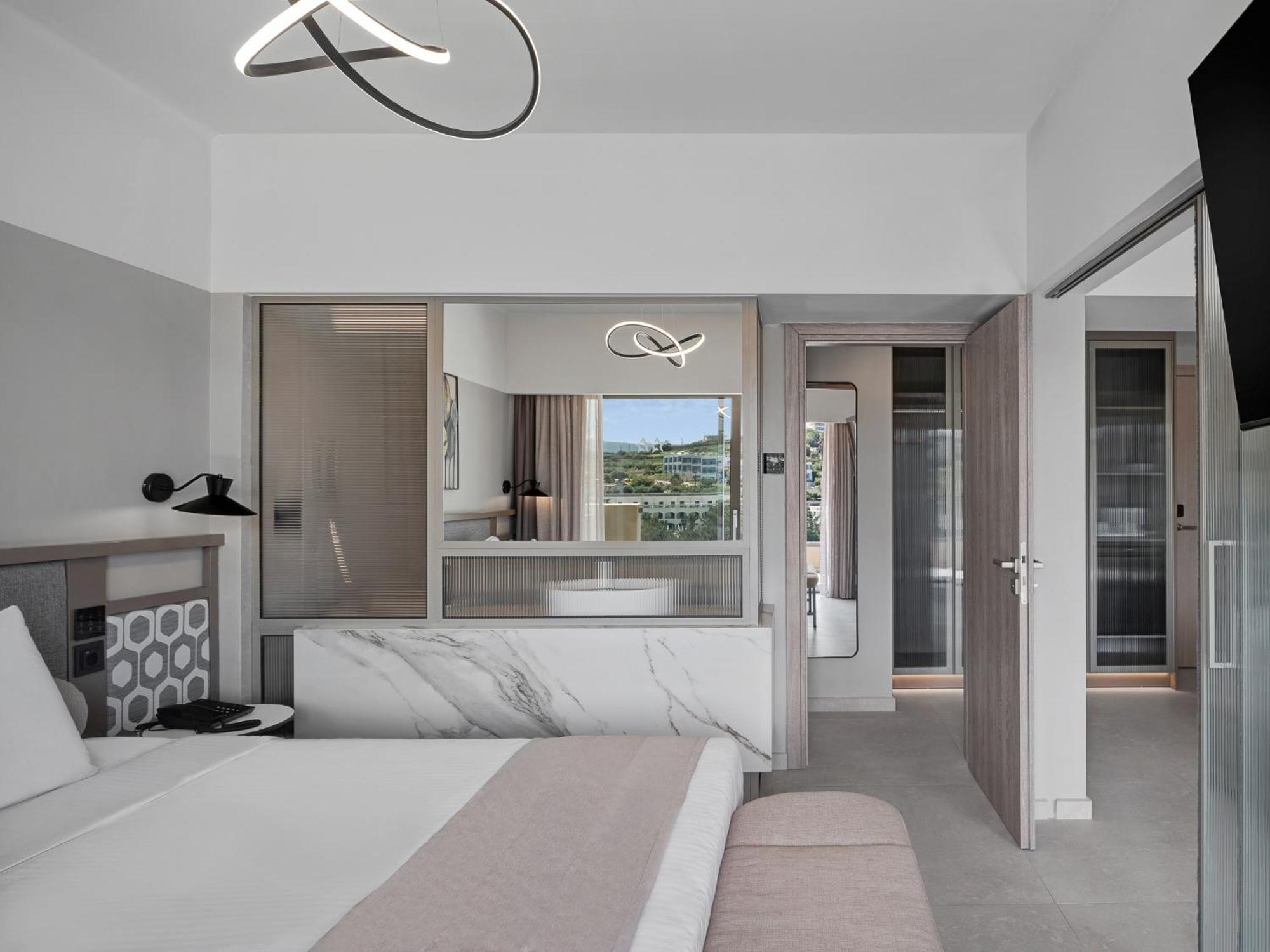 Junior Suite Mountain View