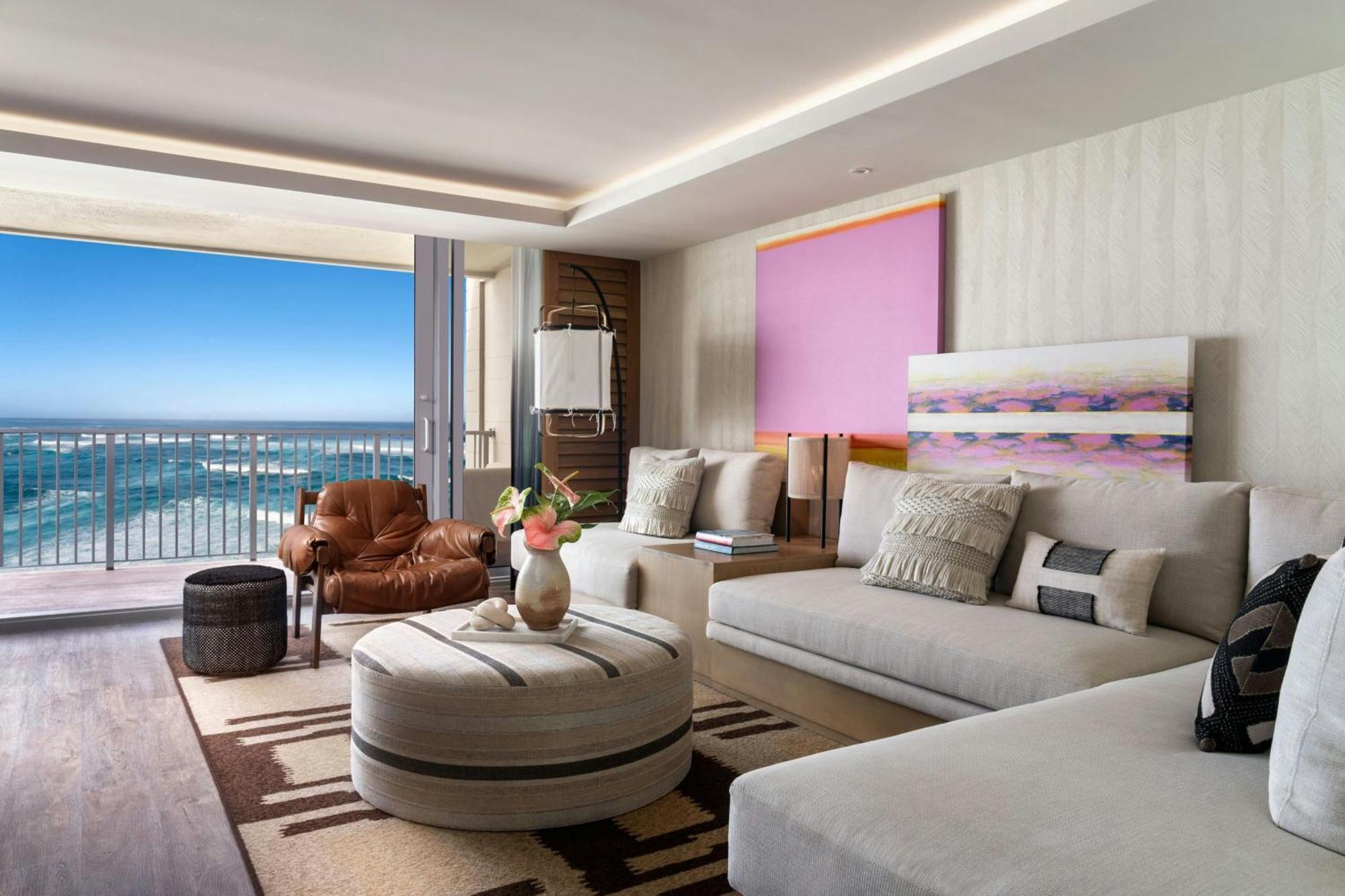 One-Bedroom Ali'i Suite High Floor or Club Lounge Access