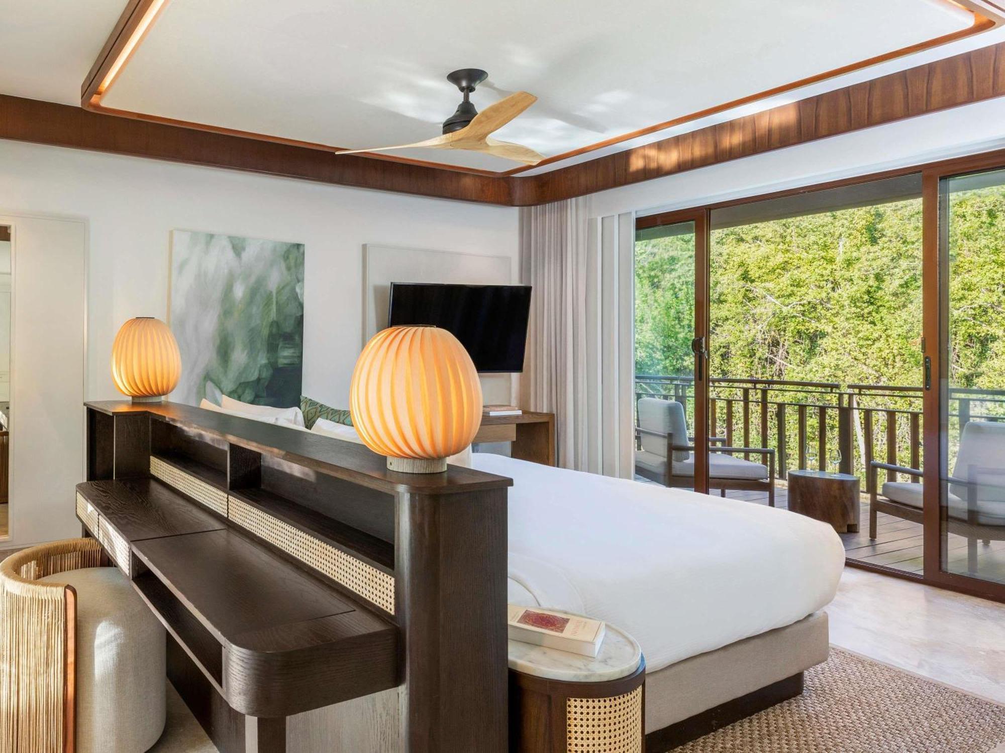 Signature One-Bedroom King Casita Sofa Bed Lagoon View,1717059582:JPEG