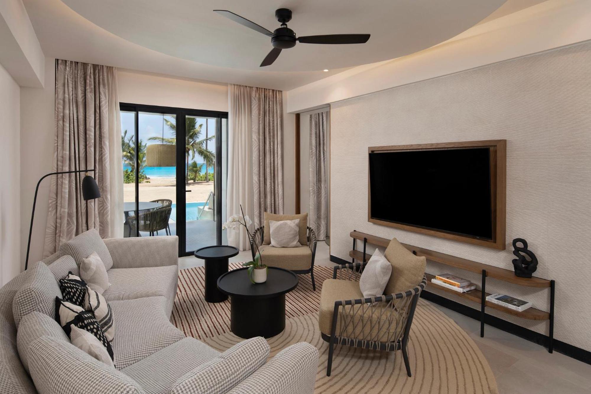 Preferred Club Master Suite Ocean Front Swimout